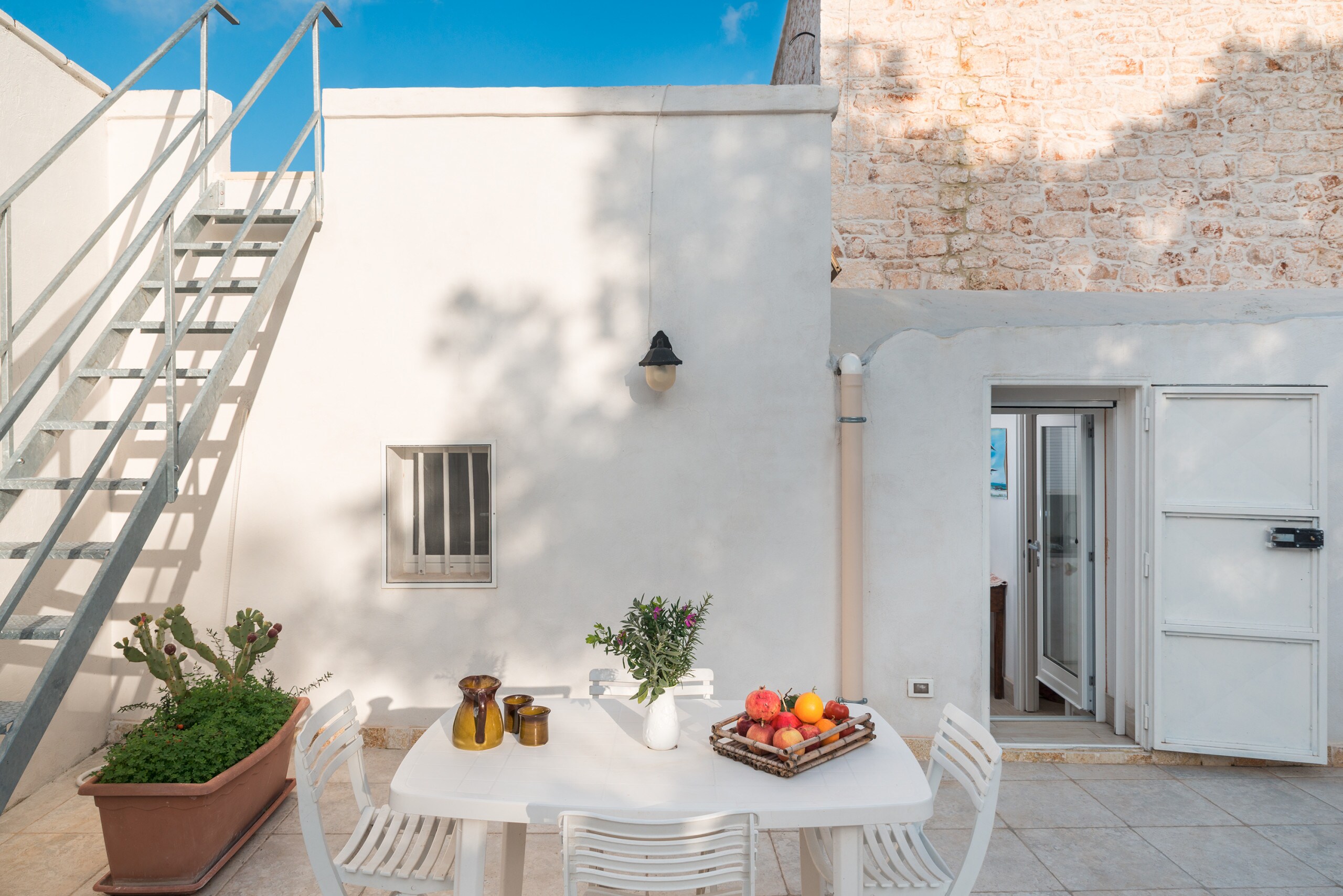 Property Image 2 - Superb Typical Apartment with Garden of Olive Trees