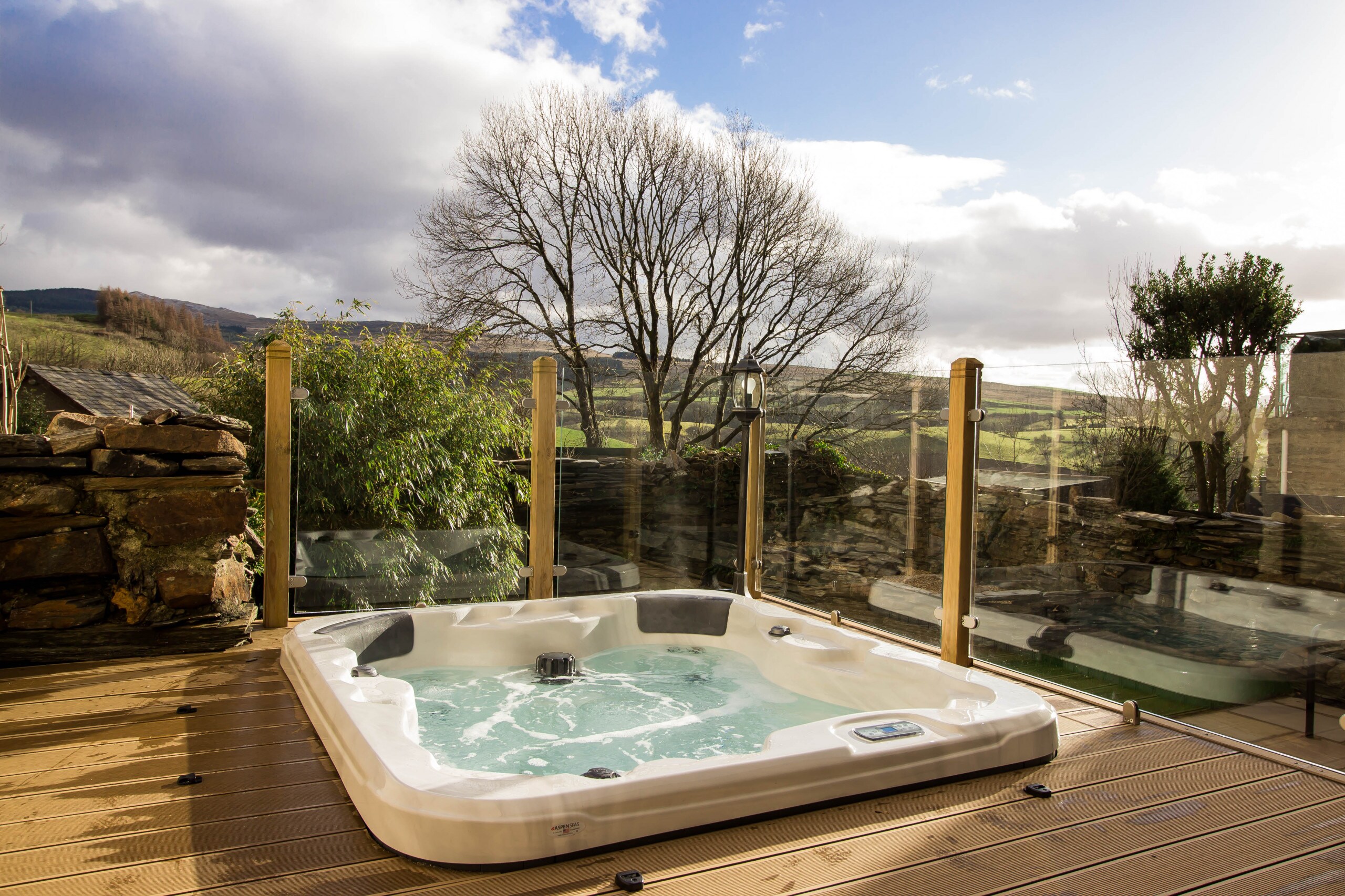 Property Image 2 - Rustic 1700s Cottage with Private Hot Tub and Garden