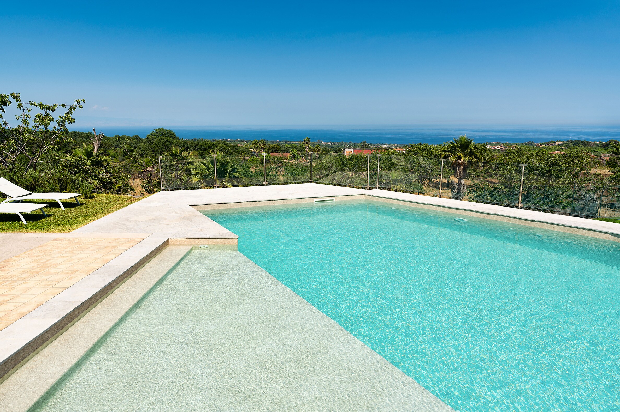 Property Image 1 - Relaxing Amazing Villa with Spacious Terrace and Pool