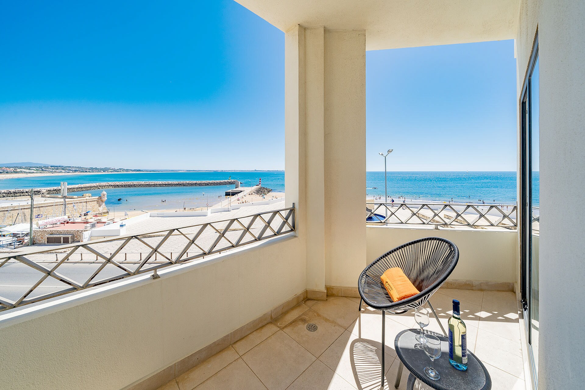 Property Image 1 - Exceptional Second Apartment close to Praia da Batata