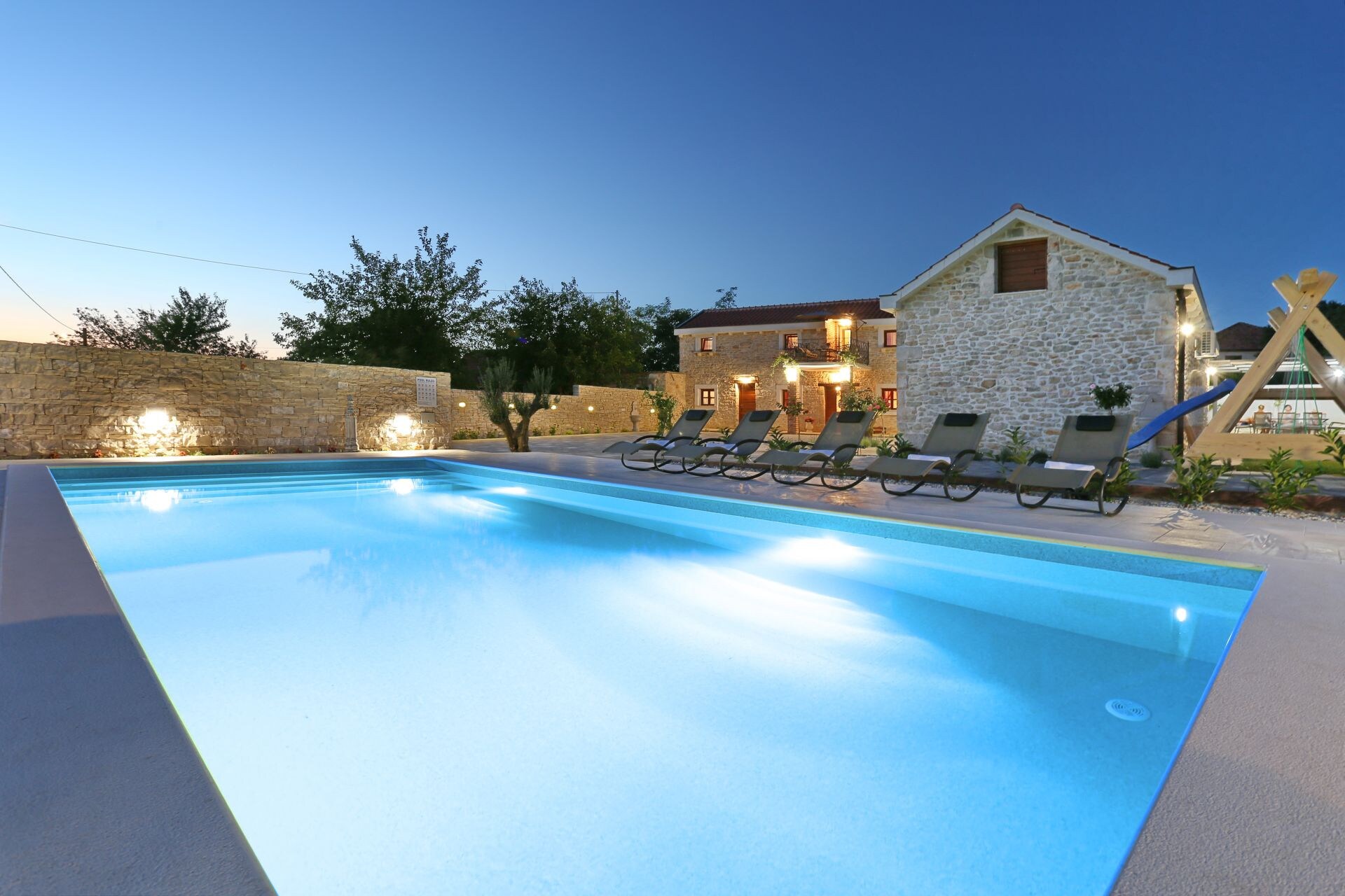 Property Image 2 - Superb Traditional Villa Surrounded by Stone Walls