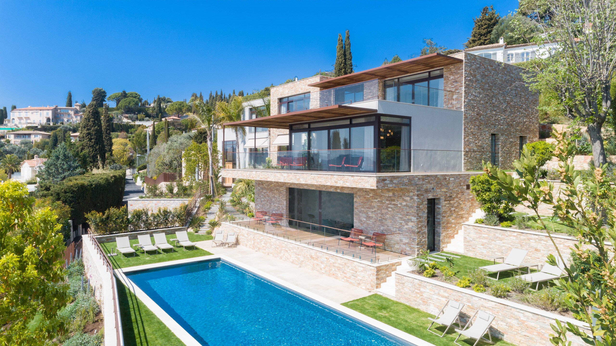 Property Image 1 - Contemporary luxury property with heated pool, pool house, sauna and sea view, walkable to Mougins village