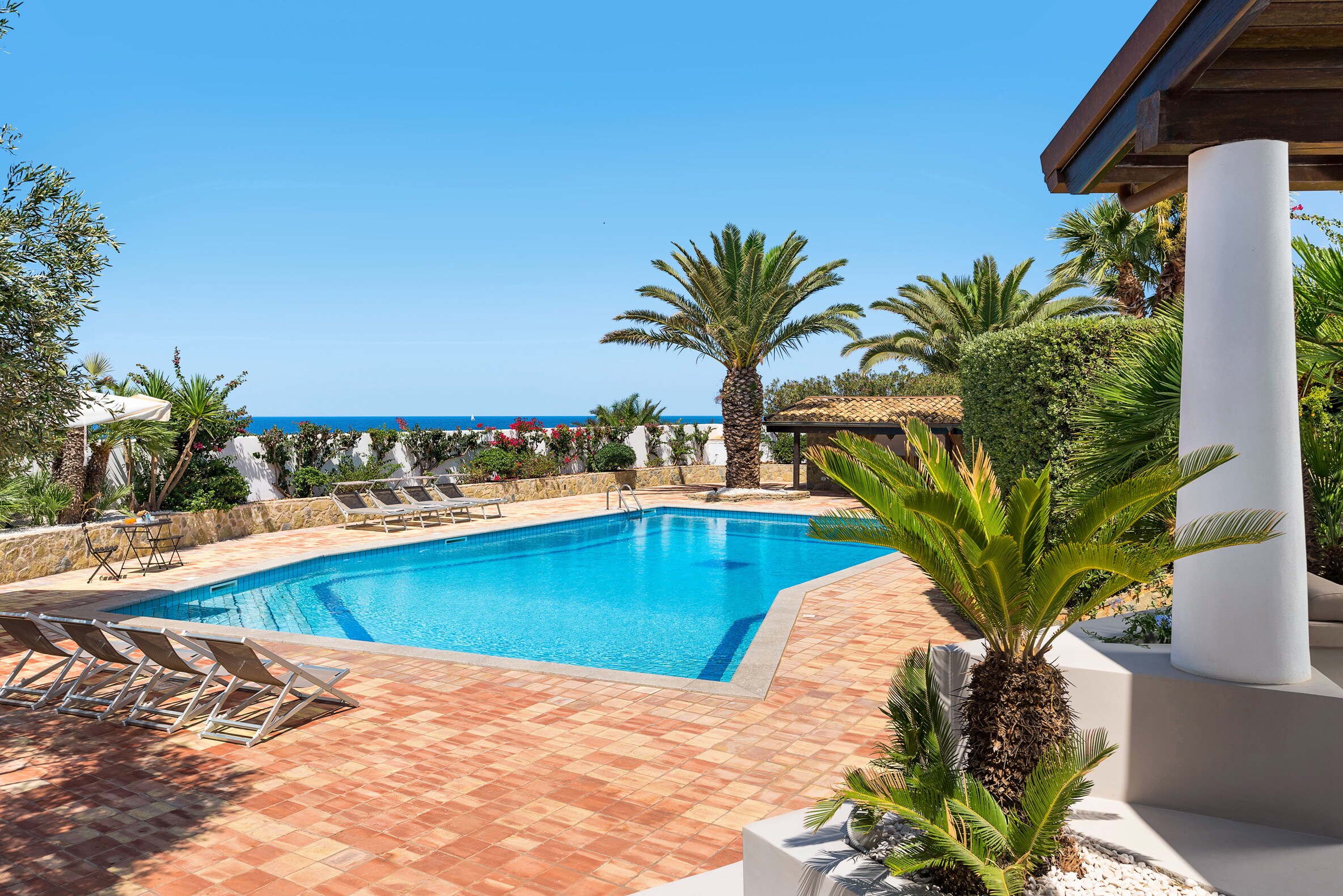 Property Image 1 - Fantastic villa with pool and sea view 