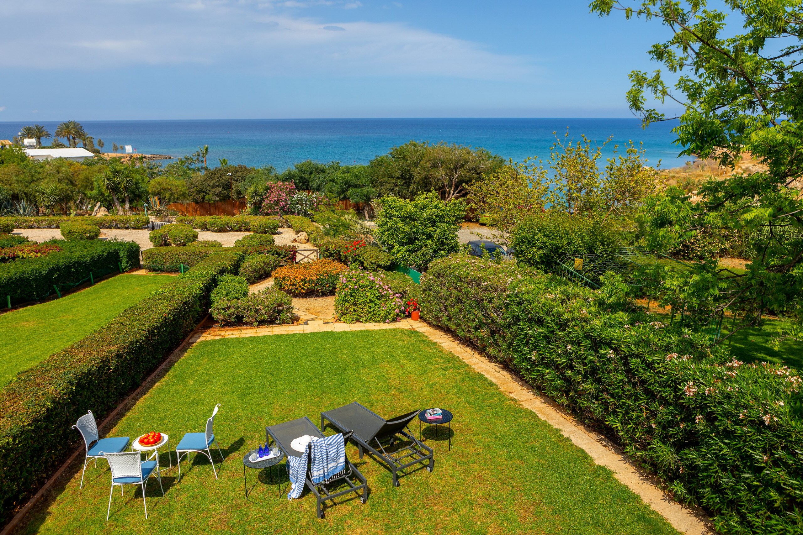 Property Image 1 - Calm Beachfront Villa with Nice Sunny Lawn and Patio