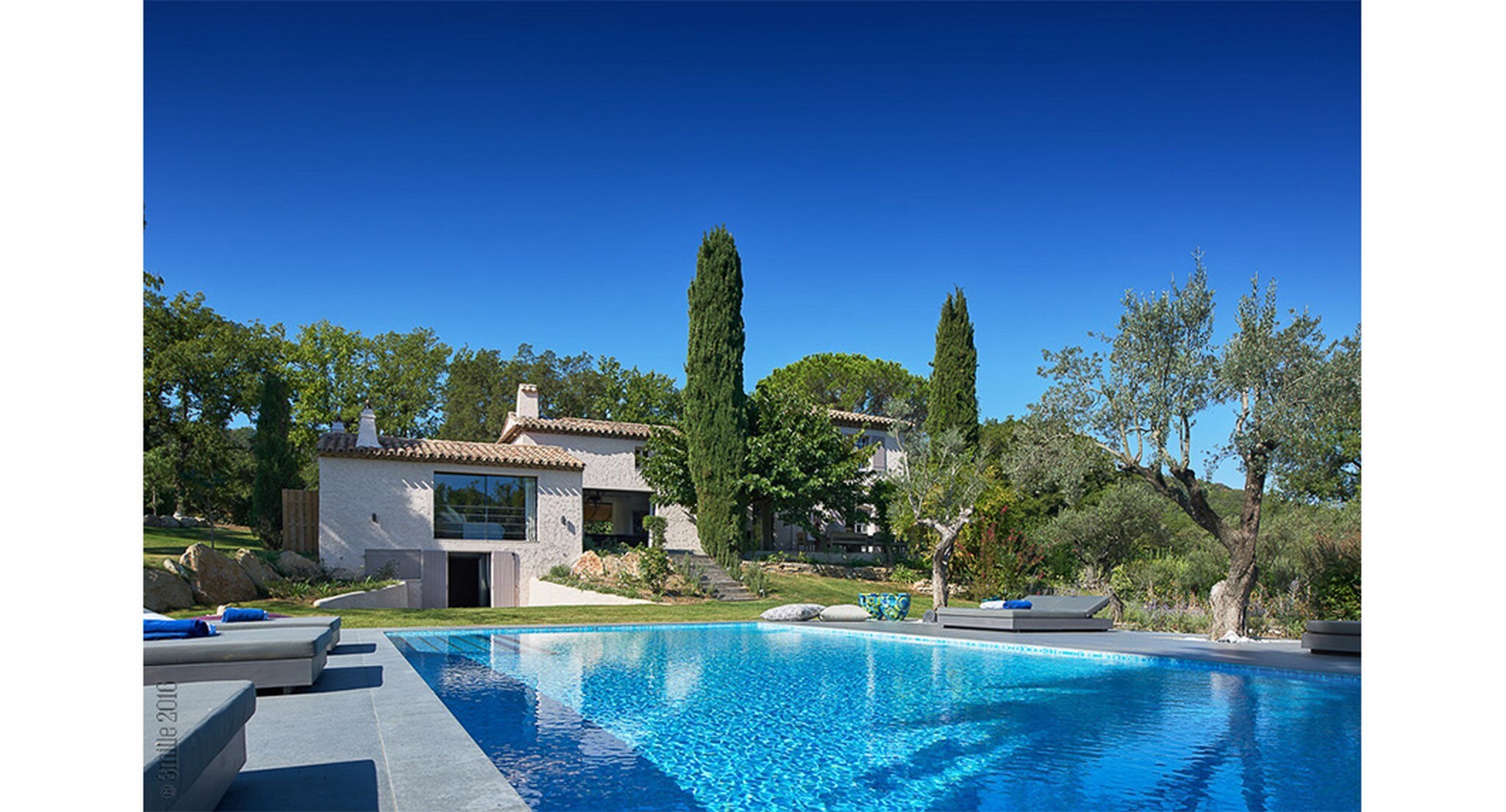 Property Image 1 - Beautiful 4 bedroom vineyard villa with pool and AC near Saint Tropez and Pampelonne