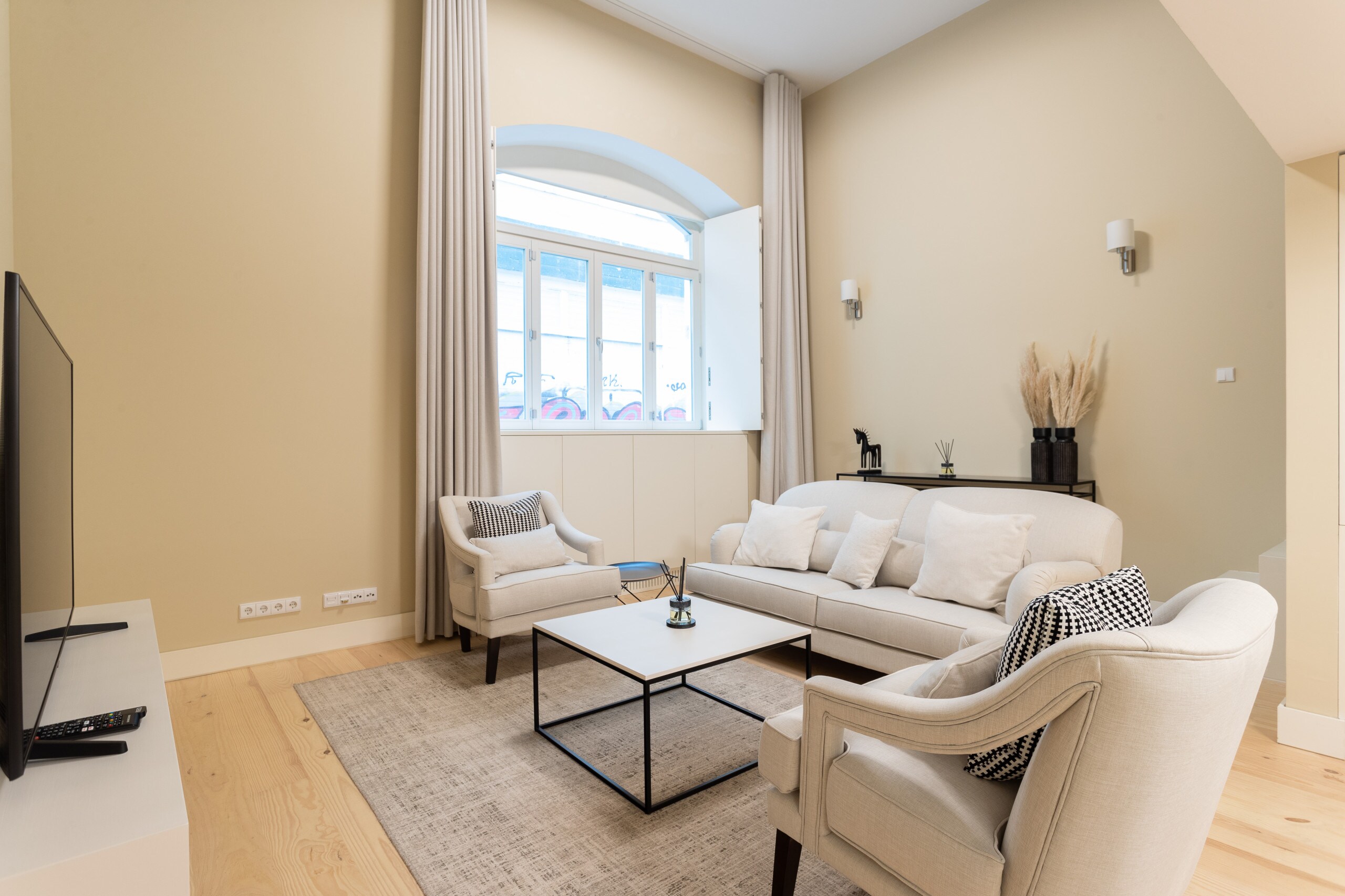 Property Image 1 - Beautifully Designed Apartment in the Heart of Lisbon