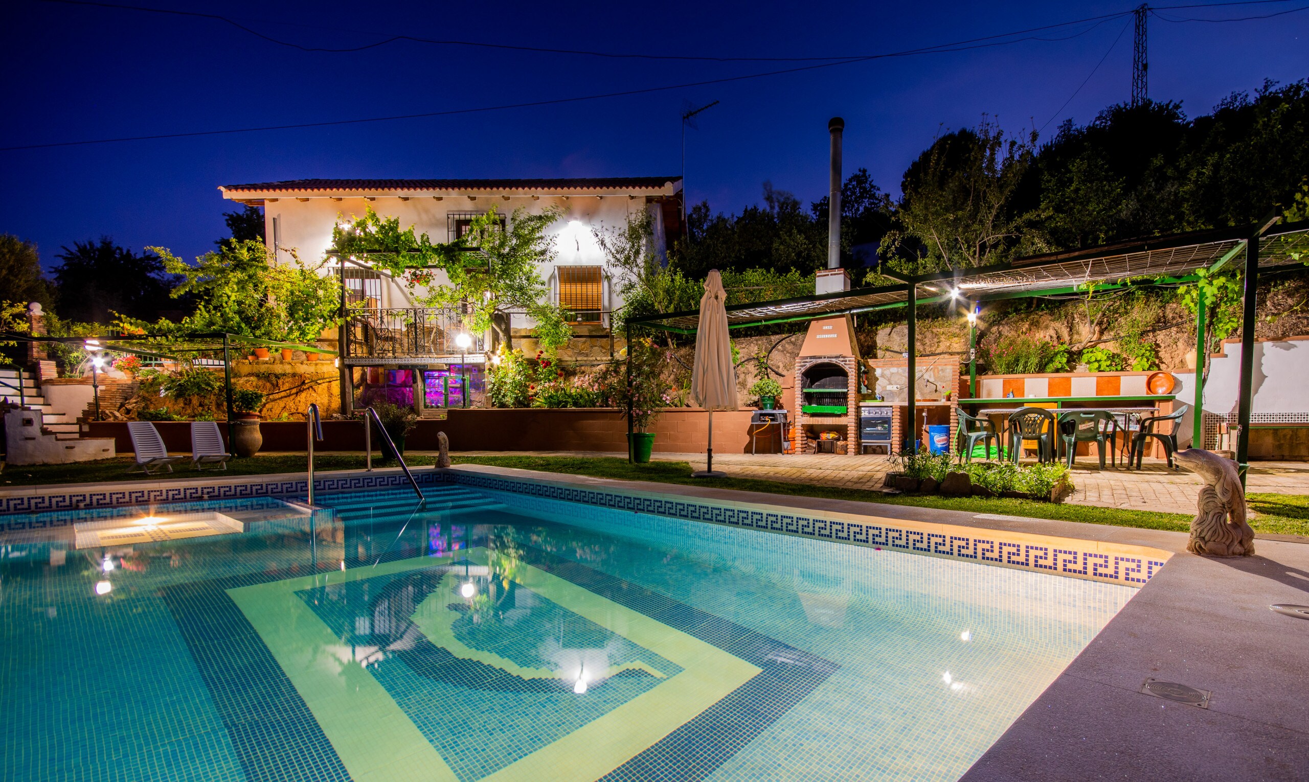 Enjoy the pool of this house near El Caminito del Rey