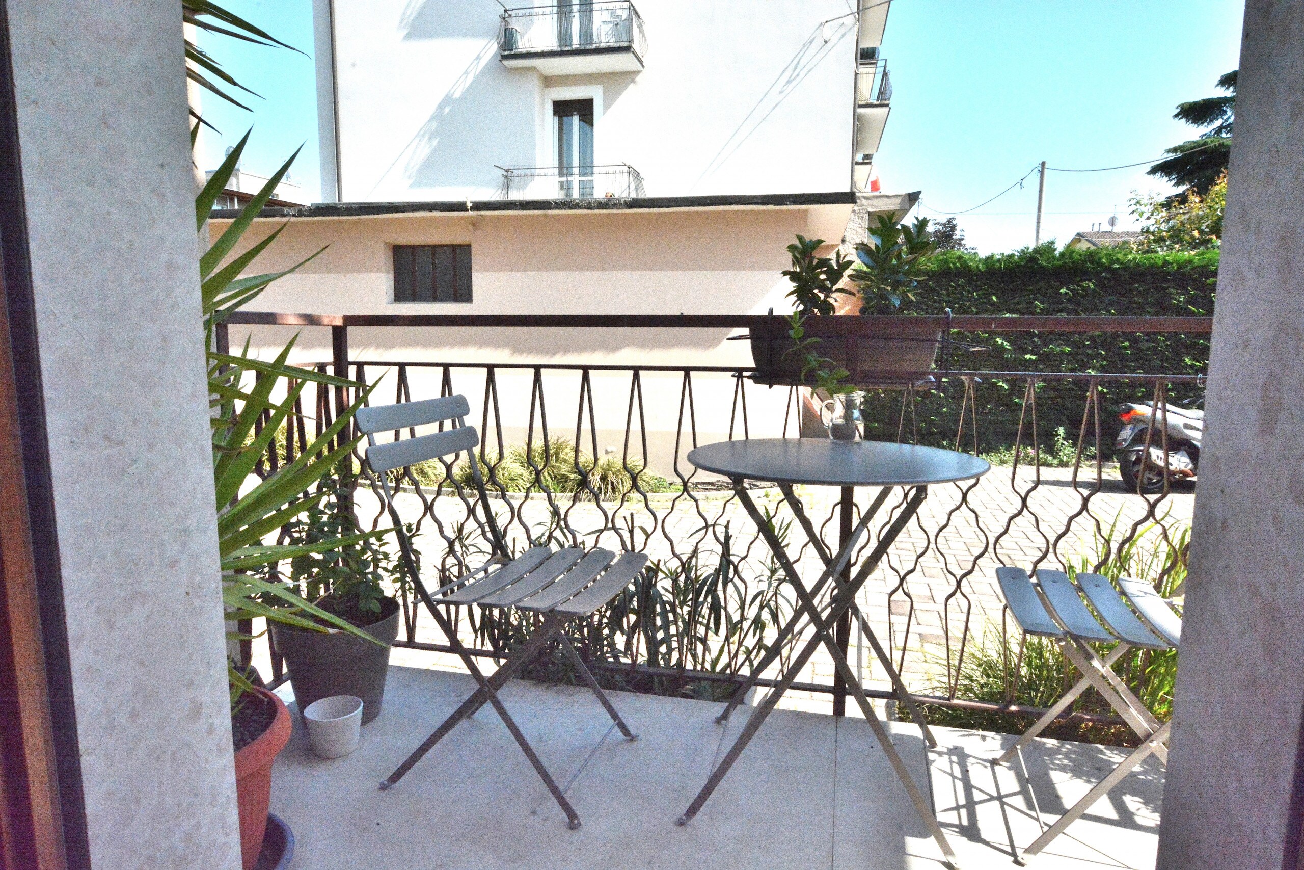 Property Image 2 - Classic Adorable Flat Located in the Town of Bardolino