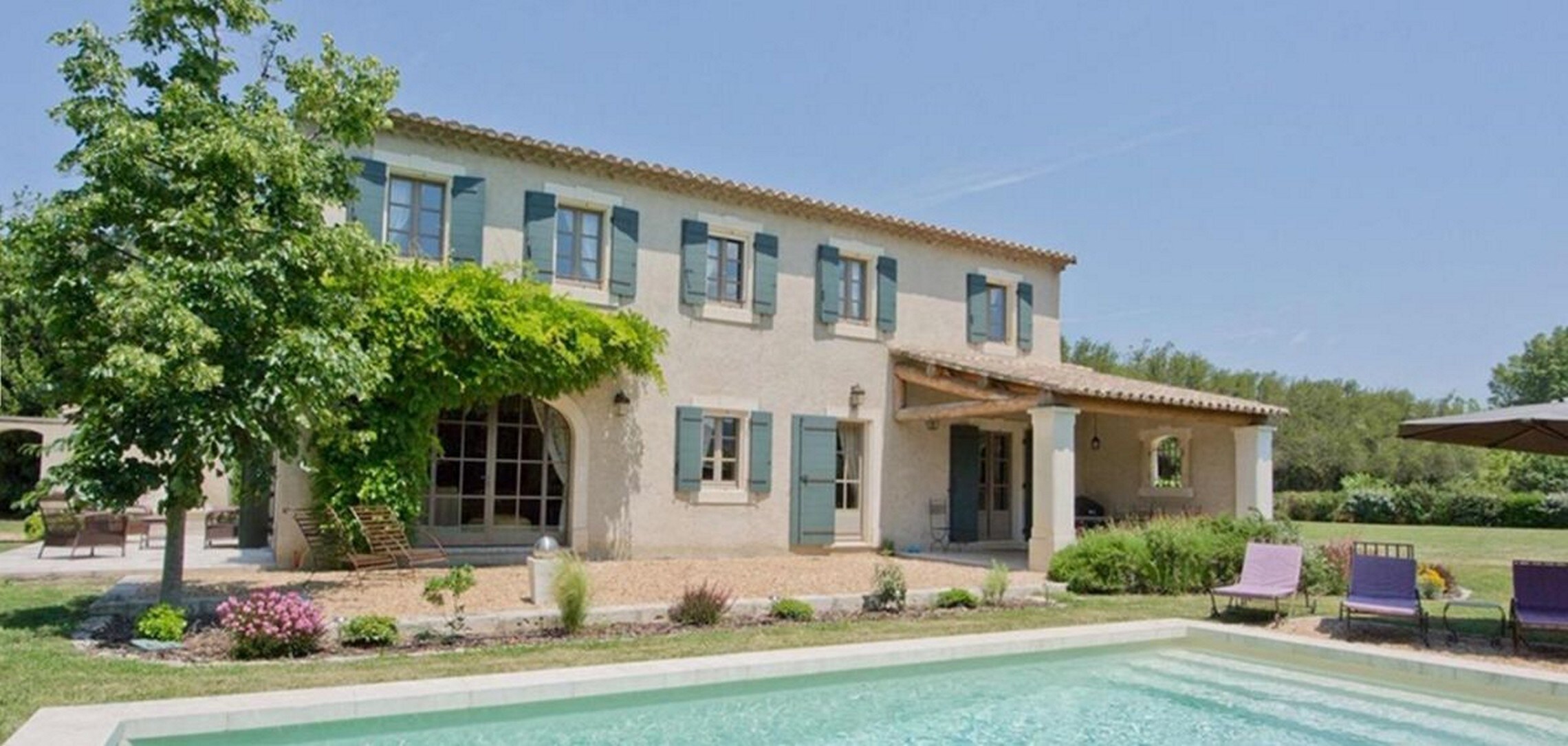 Property Image 1 - Lovely spacious 4-bedroom Provencal villa within walking distance of St Remy village centre