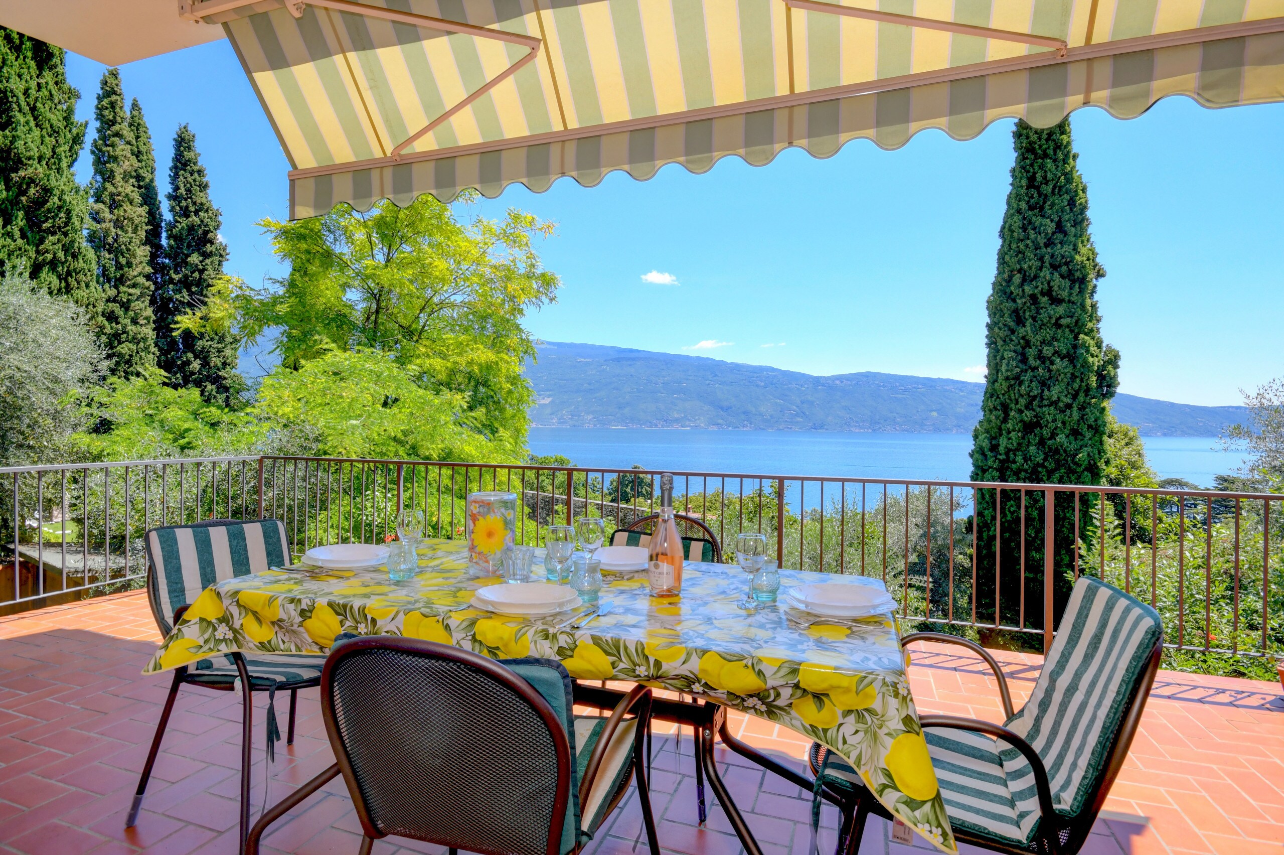 Property Image 2 - Nice Villa in Gargnano with lake view