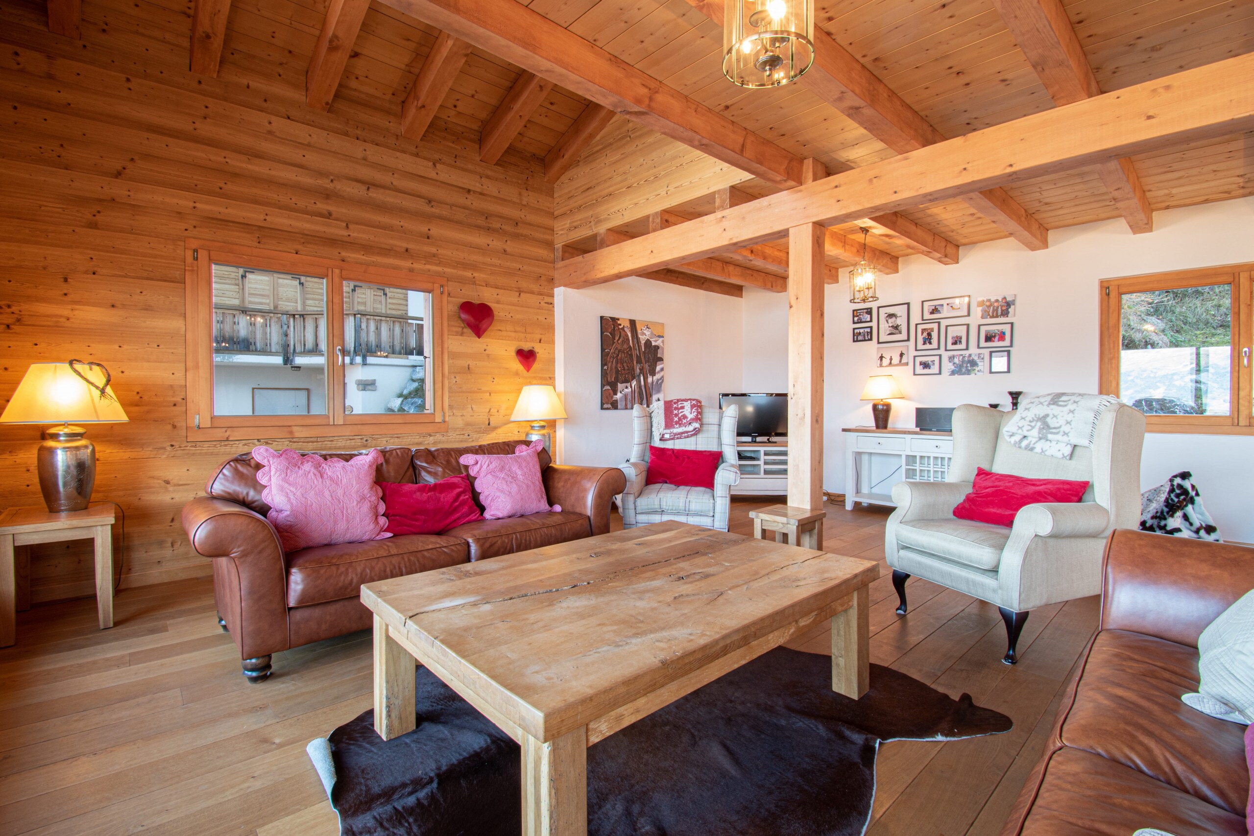 Property Image 2 - Exquisite Warm Chalet in the Heart of the 4 Valleys