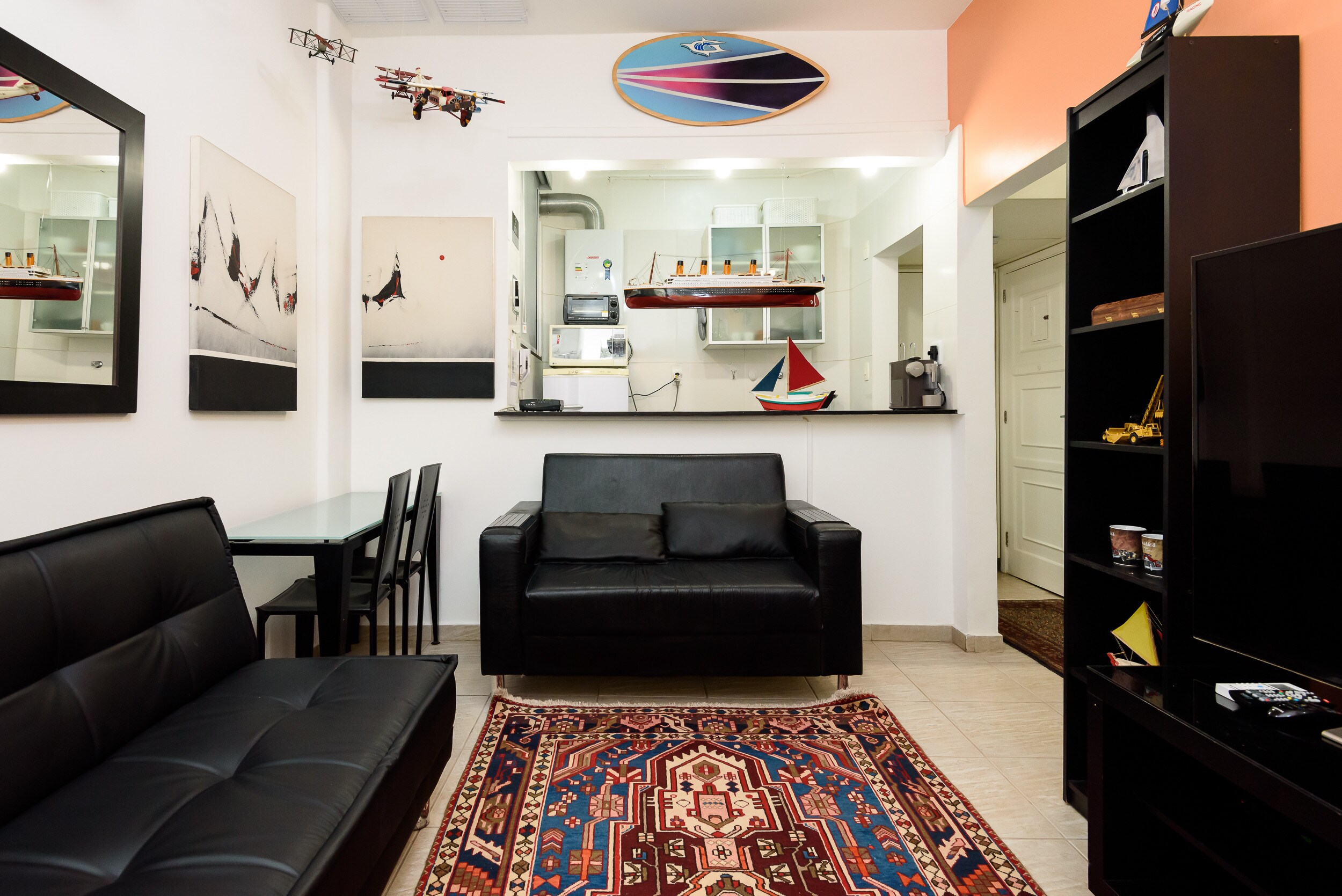 Property Image 1 - Lively and Colorful Apartment in Ipanema 