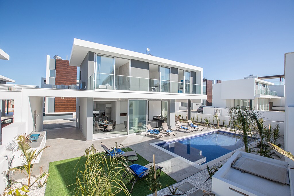 Property Image 2 - Expansive Villa Located close to Larnaca airport