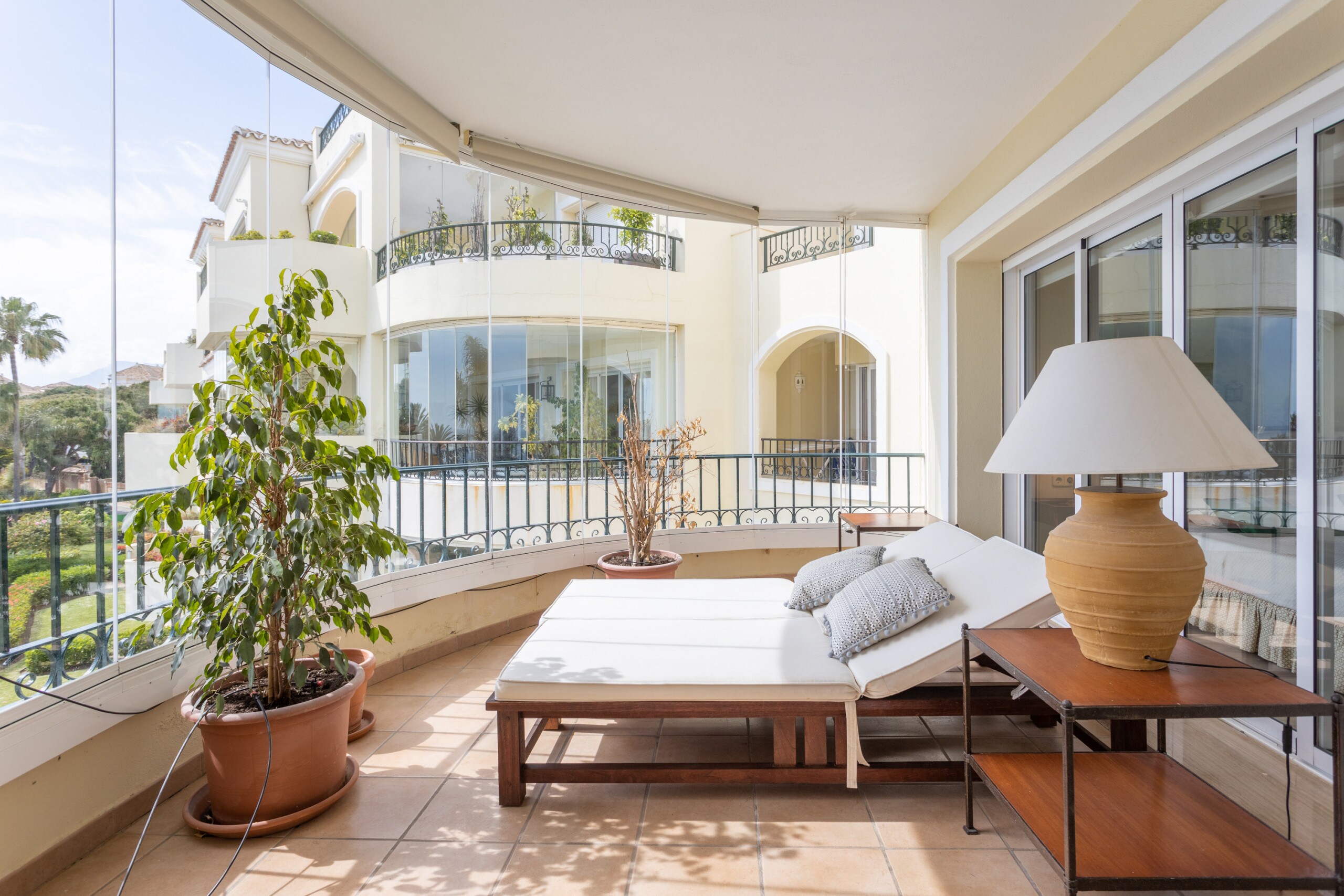 Property Image 1 - Front line beach Luxury Apartment in Marbella, pool, terrace, parking