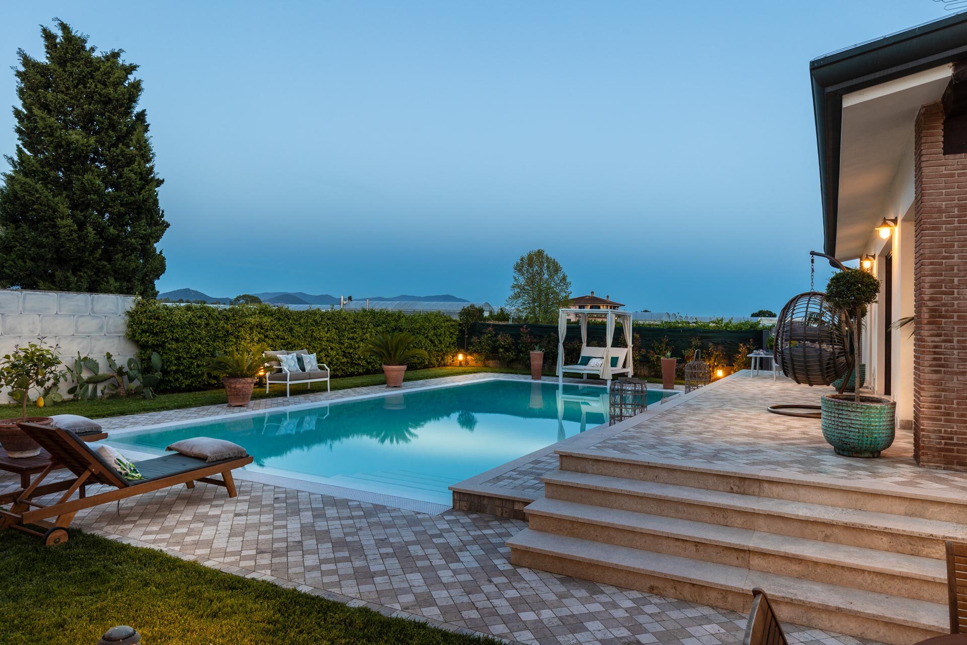 Property Image 2 - Deluxe Comfy Villa near Gorgeous Beaches