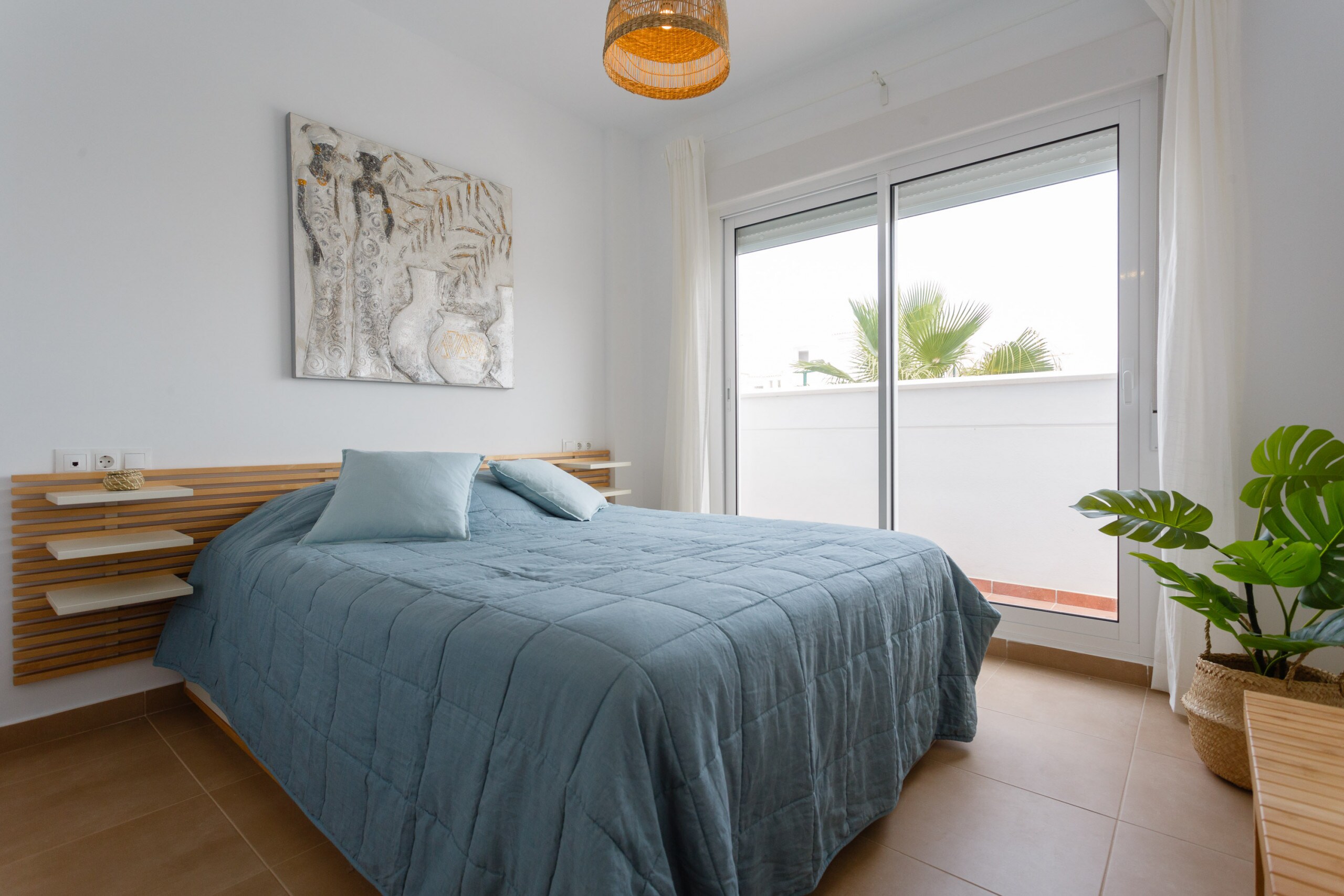 Property Image 2 - Neat Modern Apartment with Spacious Balcony in Rota