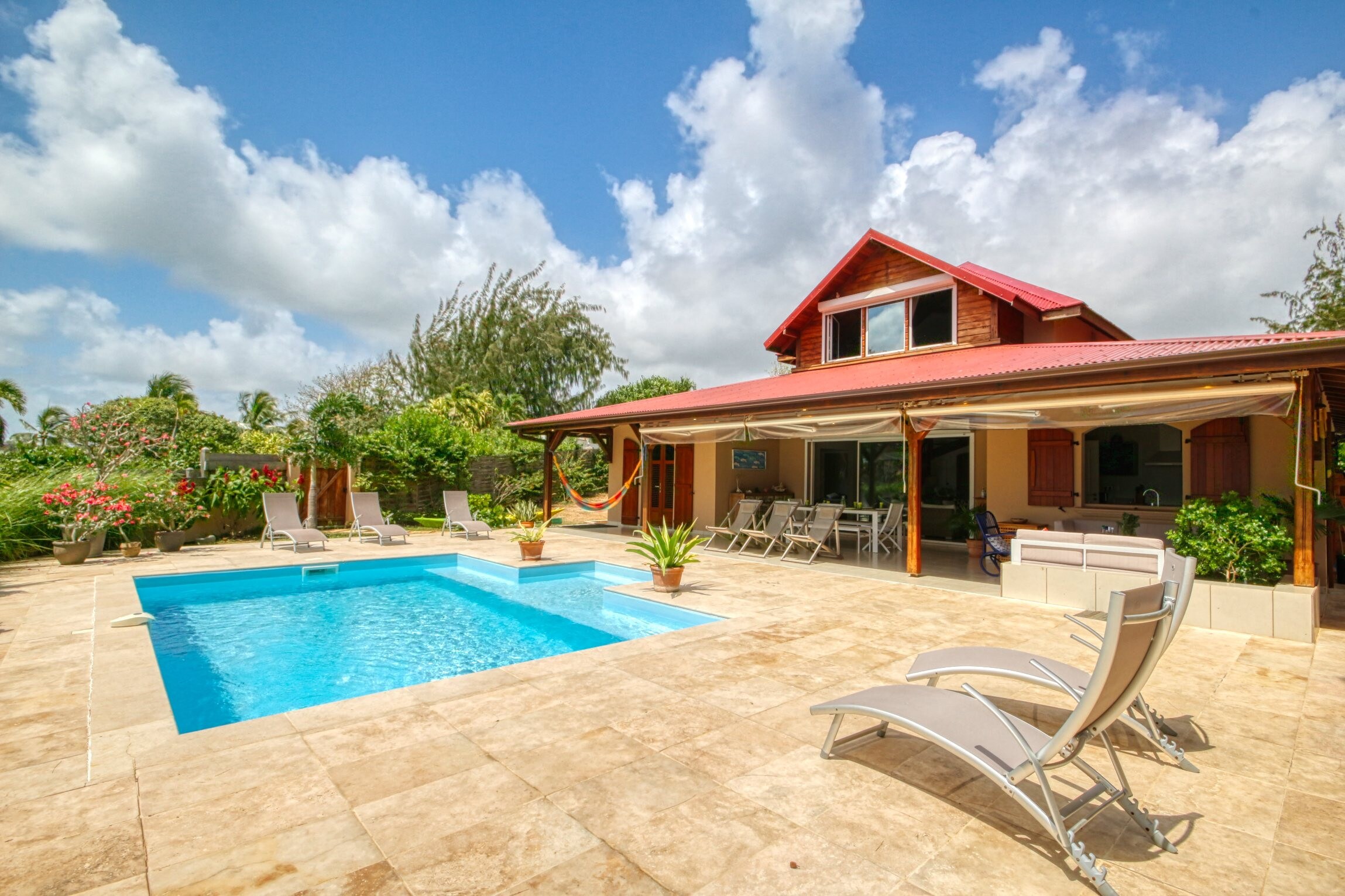 Property Image 2 - Exclusive Villa with Pool and Access to the Beach