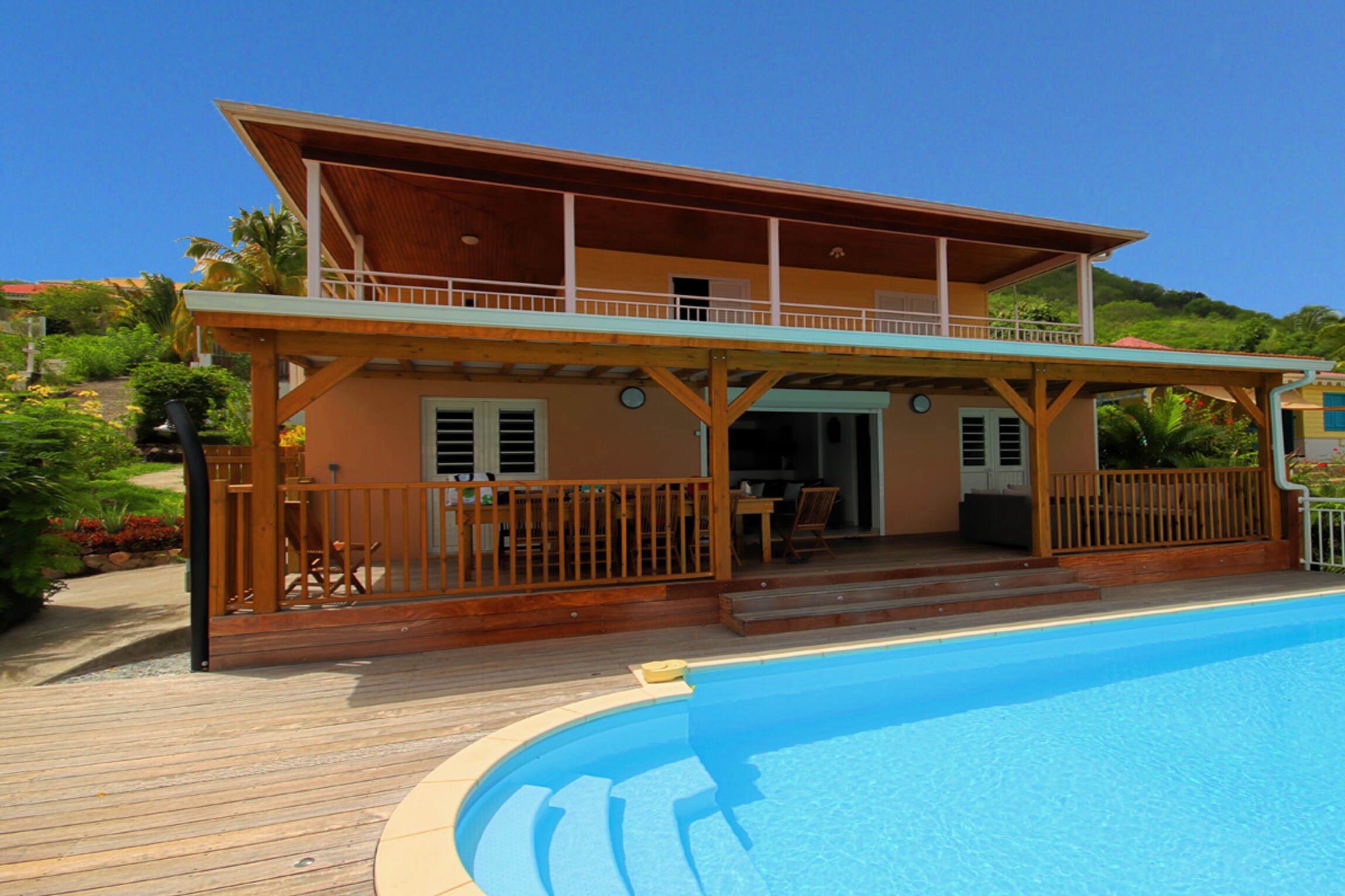Property Image 1 - Large villa with swimming pool,  terrace and sea views