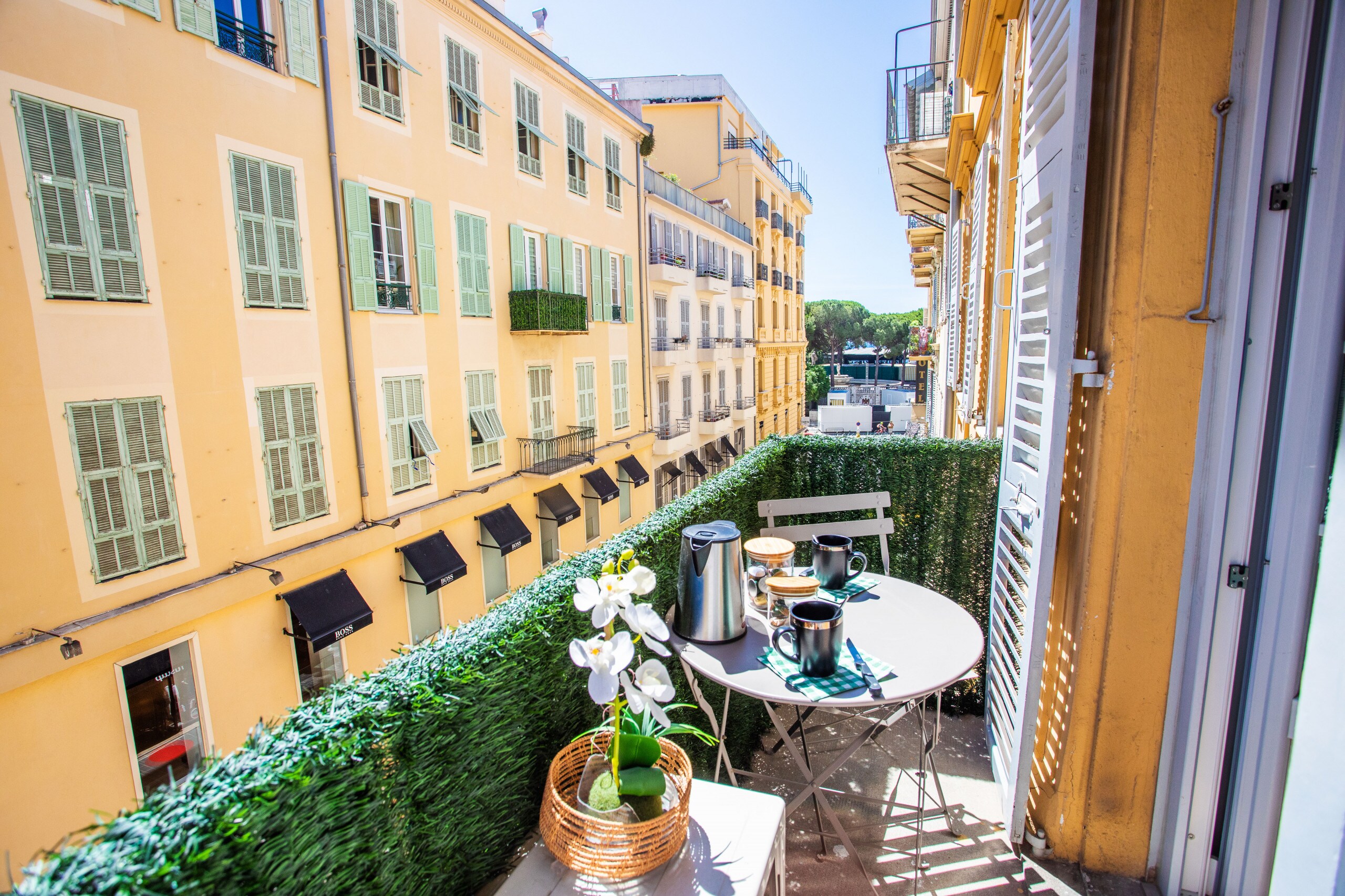 Property Image 1 - Renovated apartment with air-conditioning and balcony in Nice