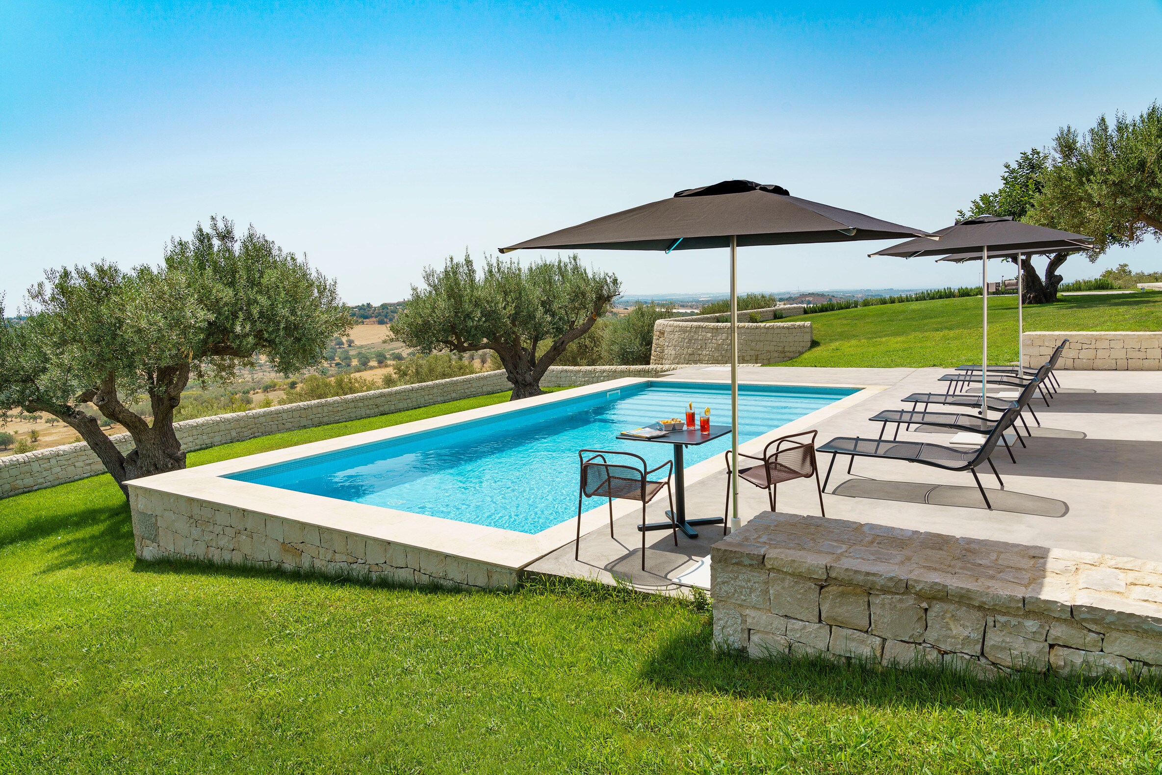 Property Image 1 - Radiant Fancy Villa with Nice Pool and Al Fresco Dining