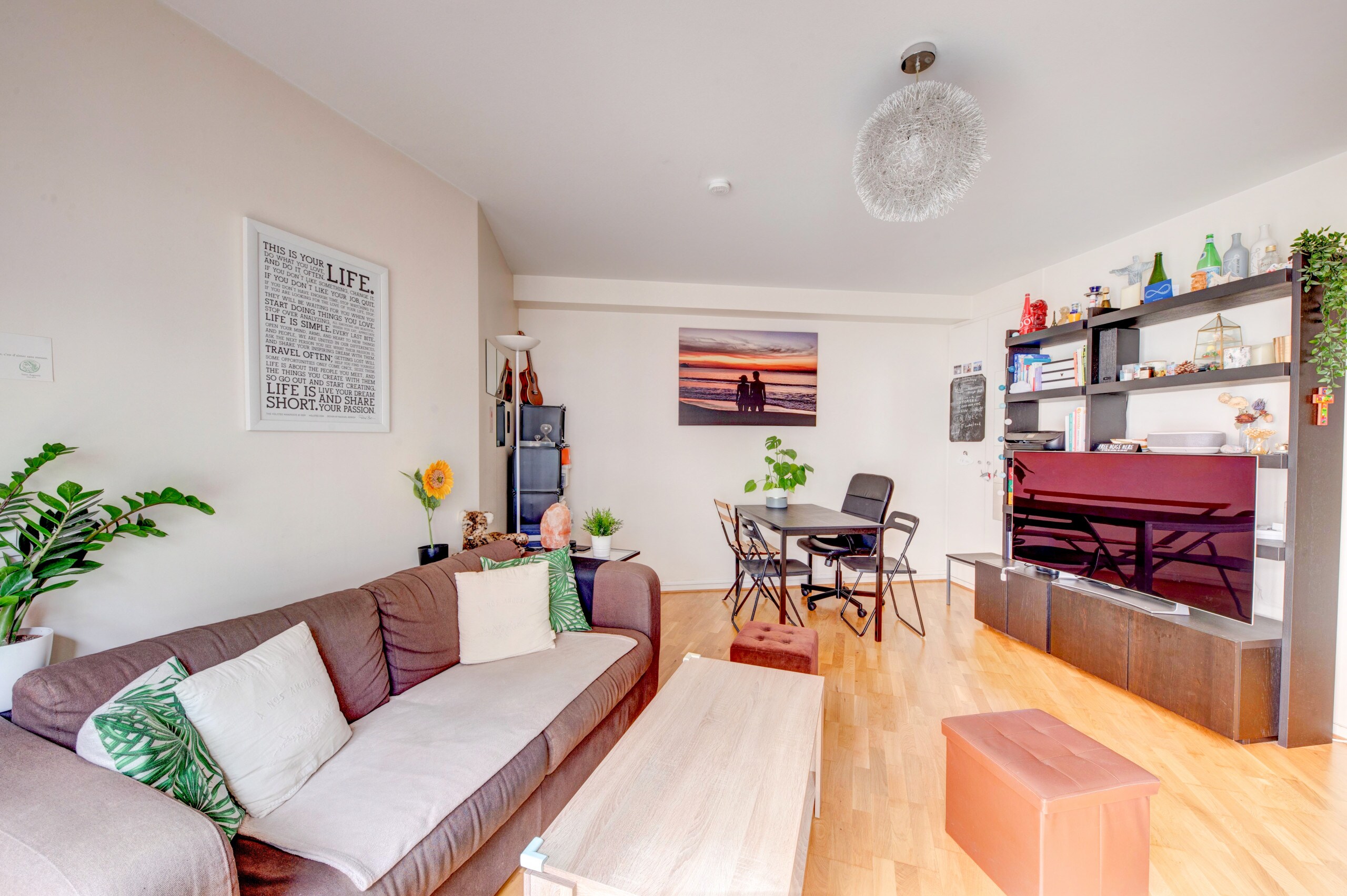 Property Image 2 - Beautiful bright apartment of the 16th near metro