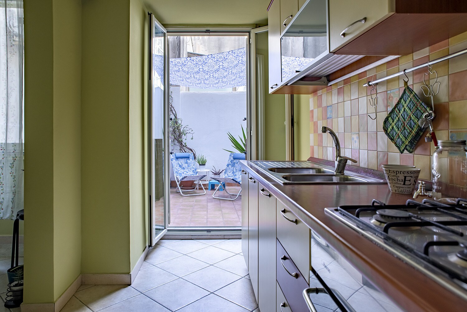 Property Image 1 - Bright Airy Apartment at Ortigia with Terrace