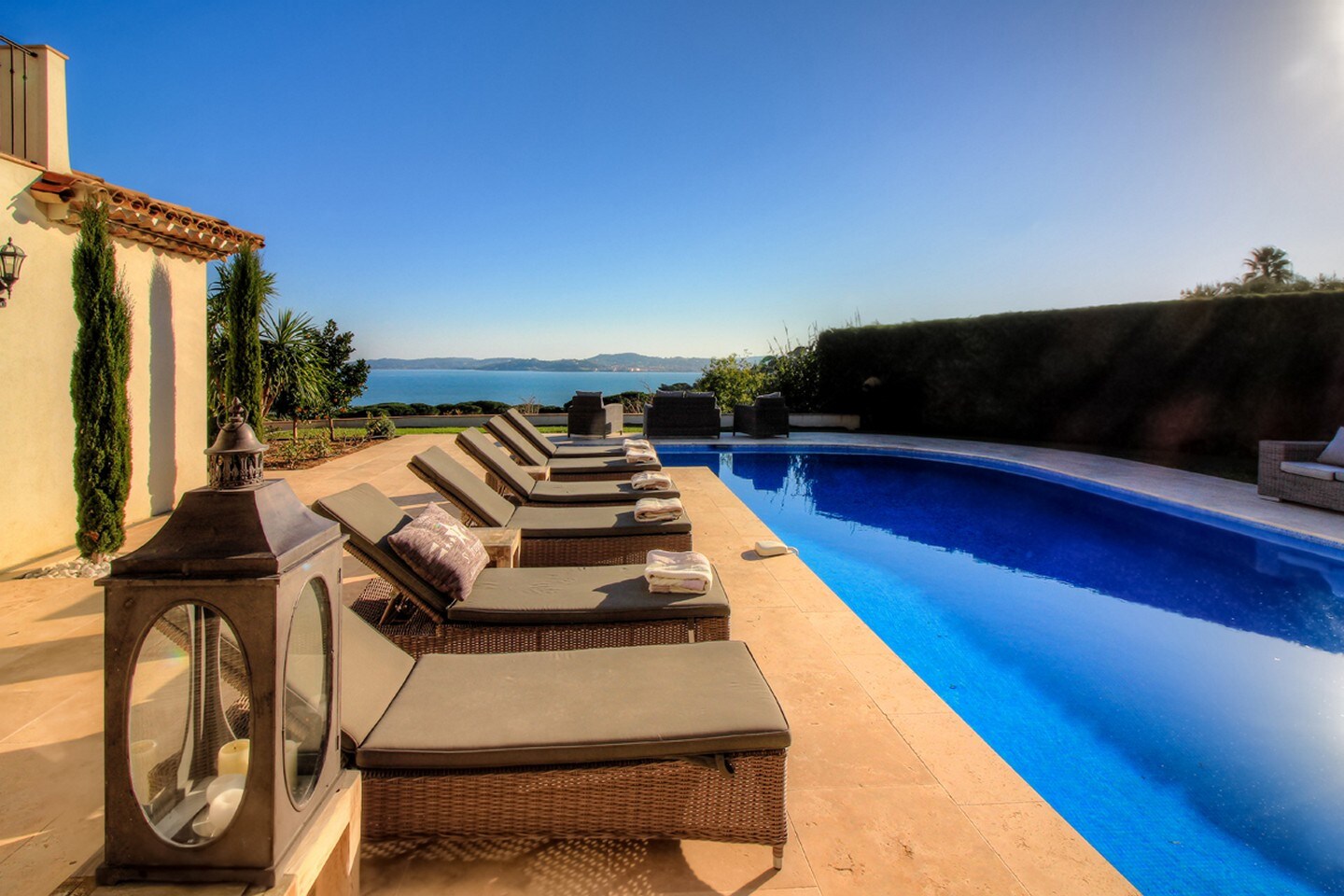 Property Image 2 - Traditional Provencal villa with 5 bedrooms and sea view close to Sainte Maxime beach