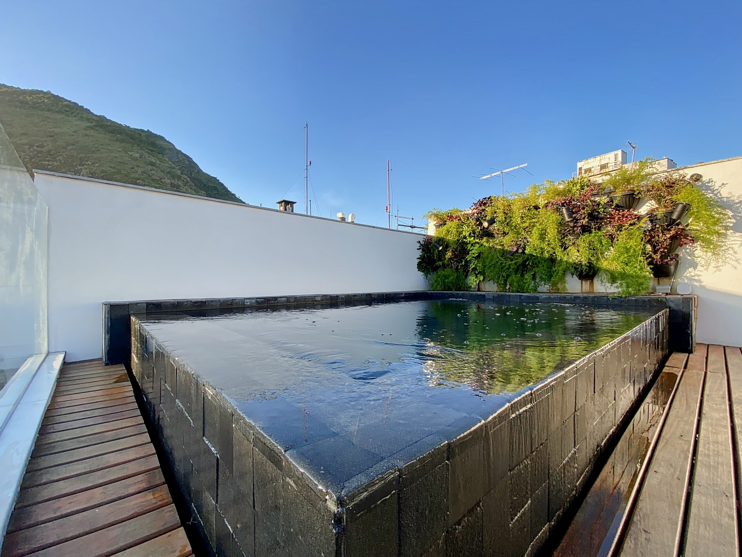 Property Image 2 - Stylish and Elevated Triplex in Copacabana with Private Pool