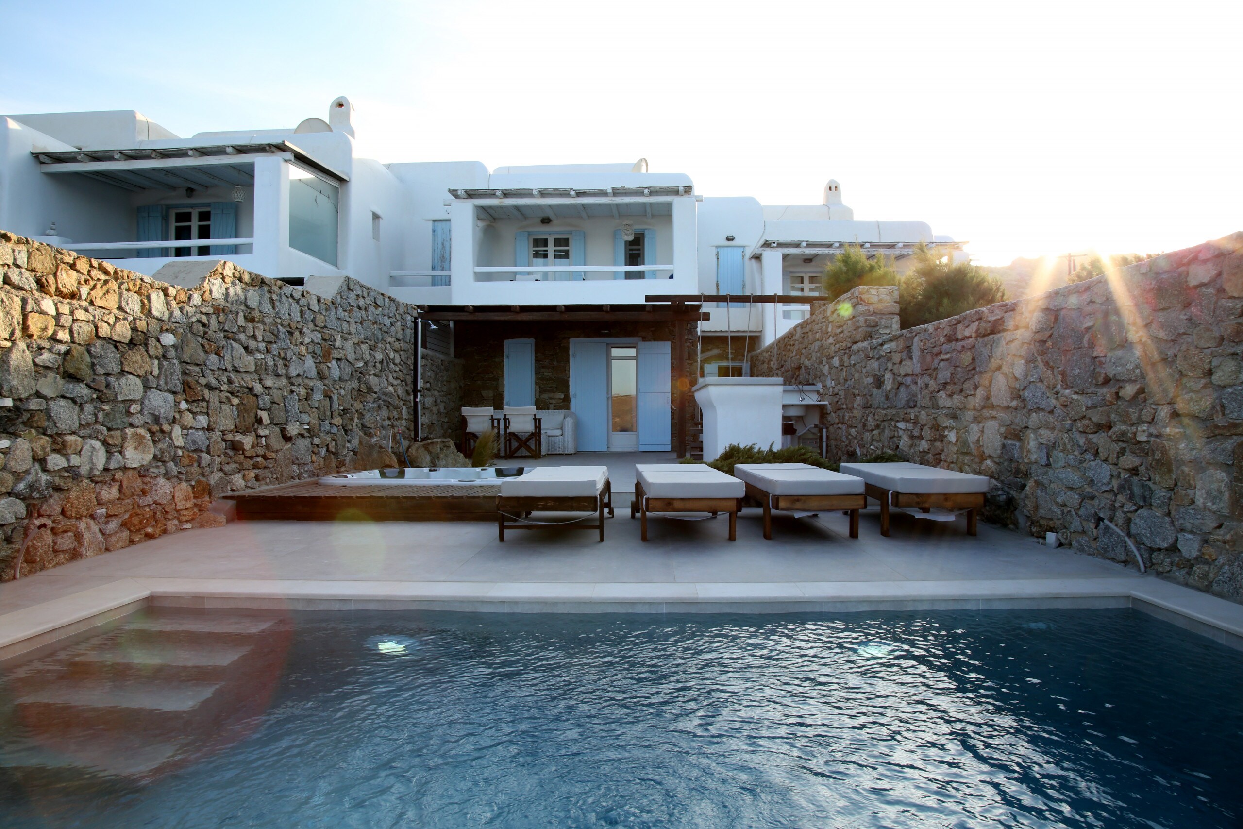 Property Image 1 - Traditional Villa with Pool and Jacuzzi at Panormos Beach