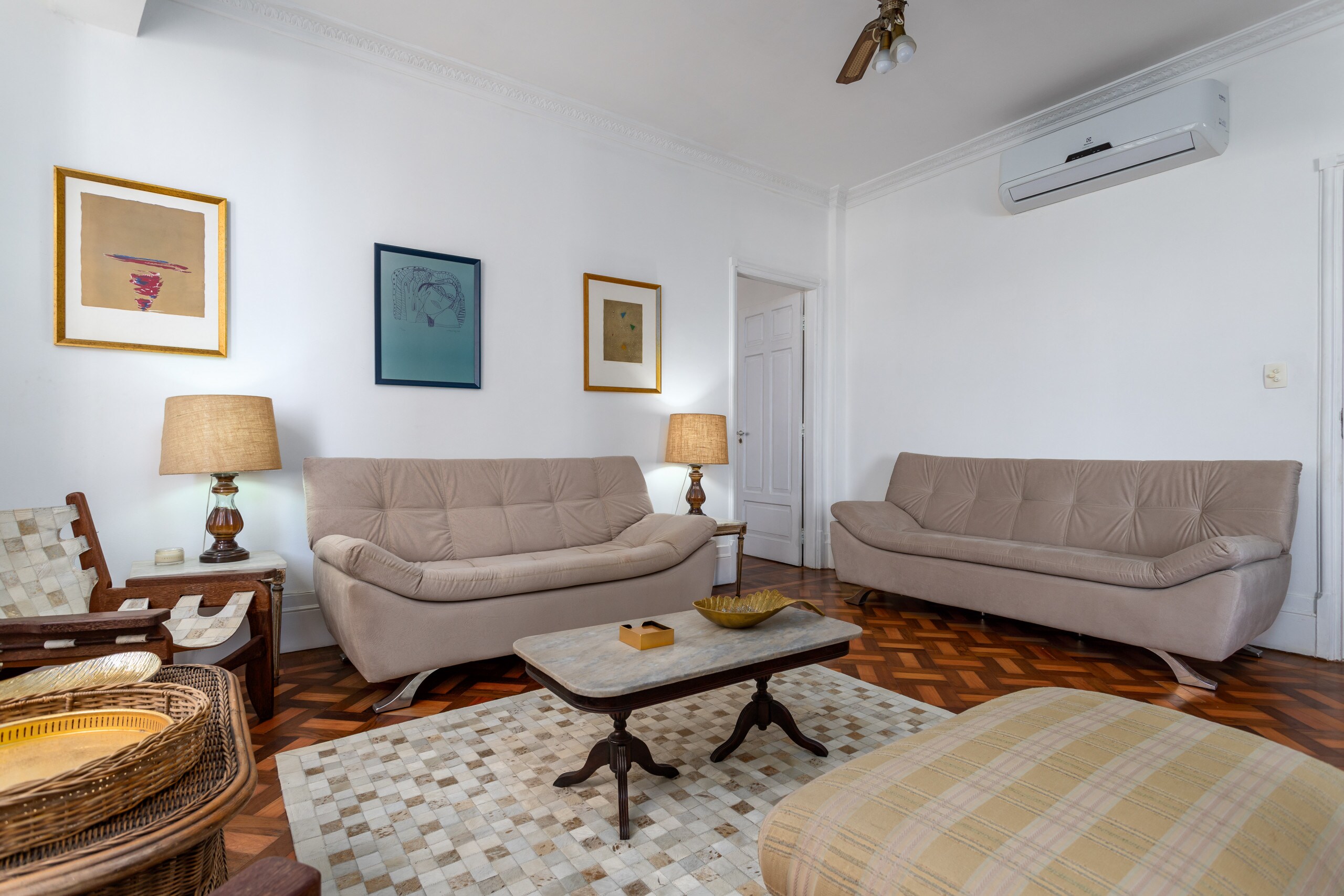 Property Image 2 - Traditional Apartment in Copacabana with Ocean Views