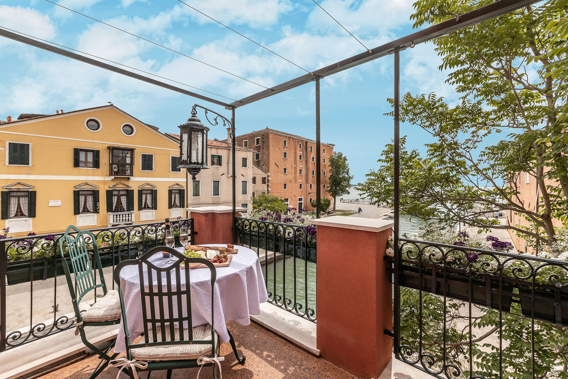 Property Image 1 - Canal View Apartment with Great Terrace near Arsenale