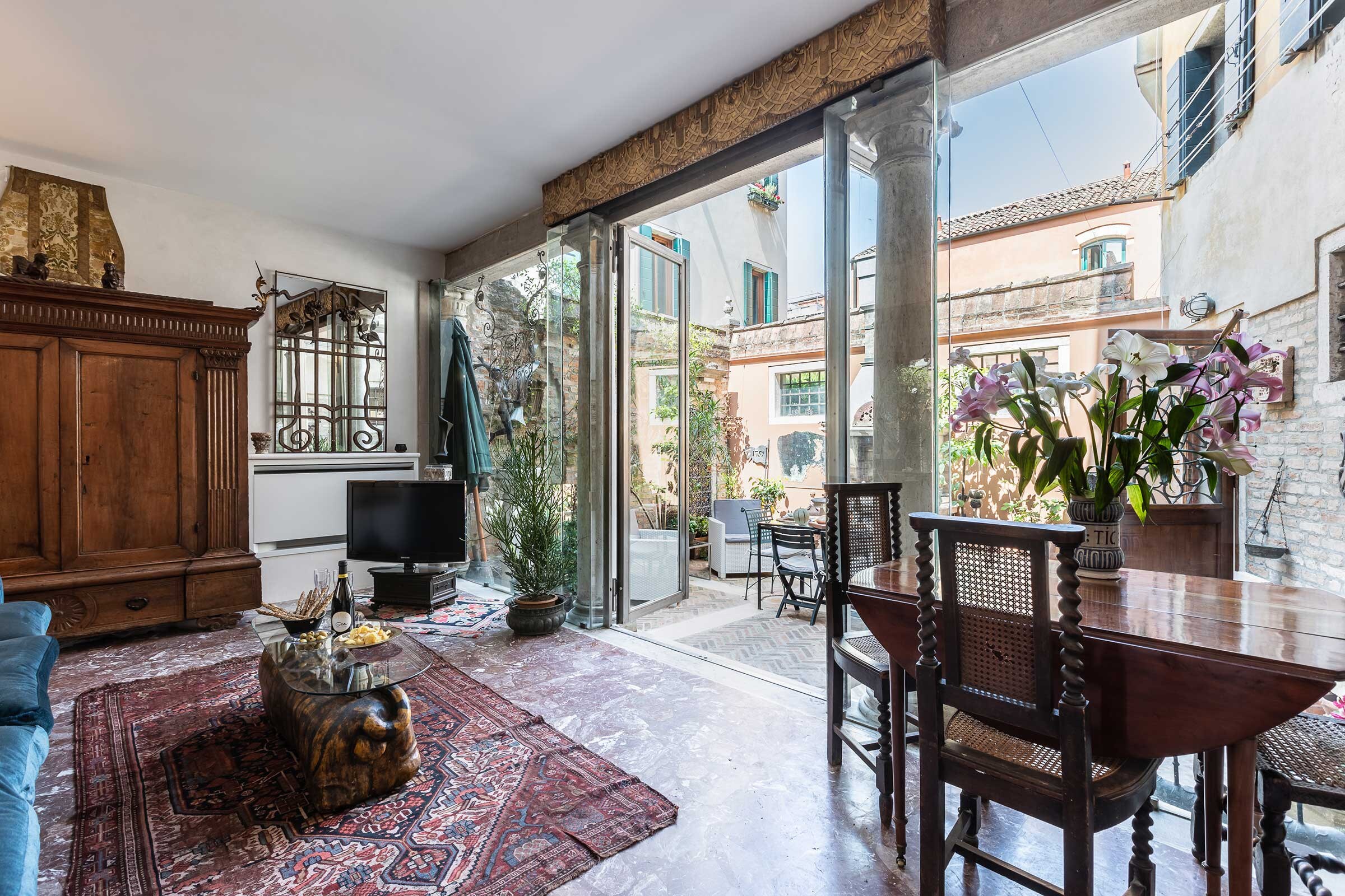 Property Image 2 - Sophisticated Venetian House with Private Courtyard