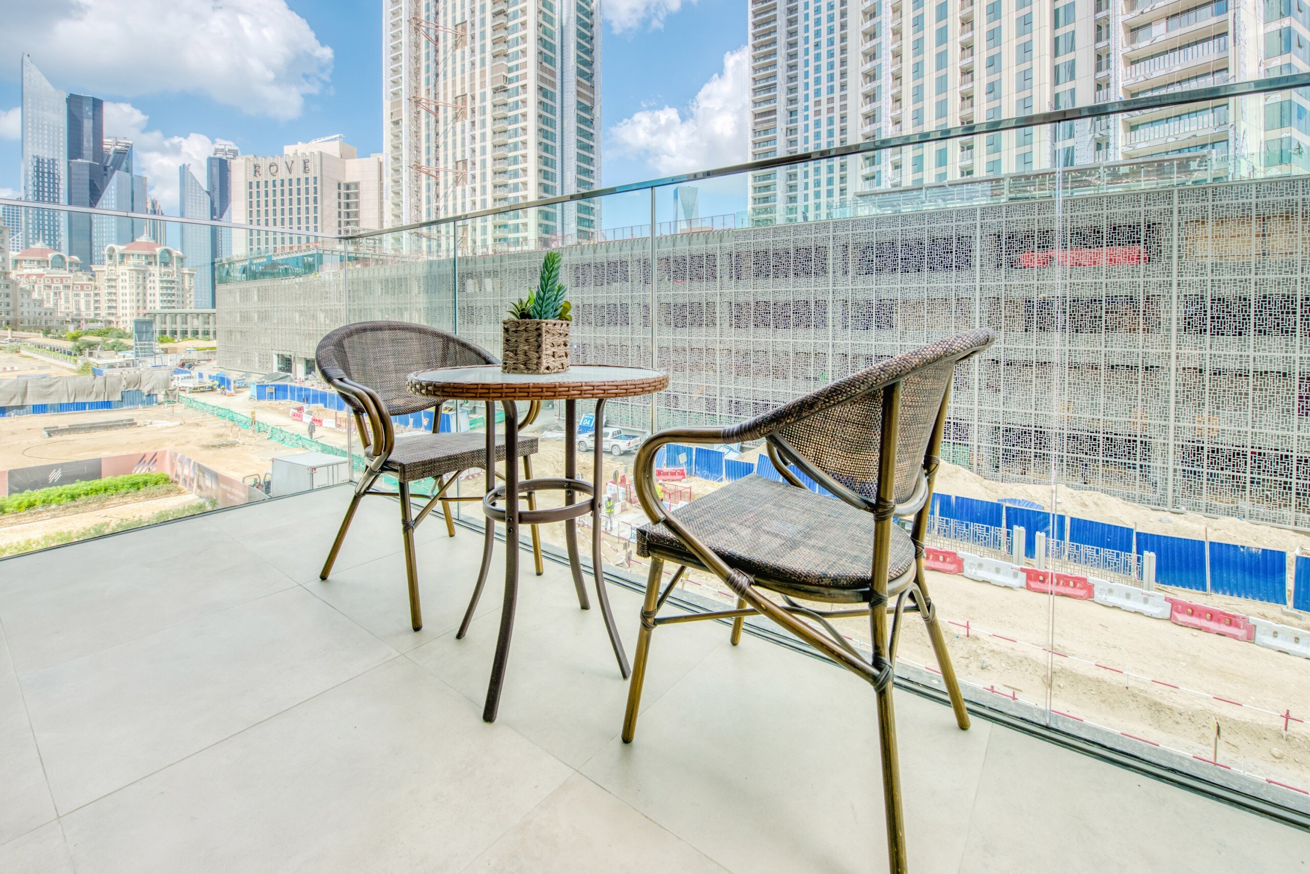 Property Image 1 - Luxurious & Chic Apartment close to Dubai Mall 