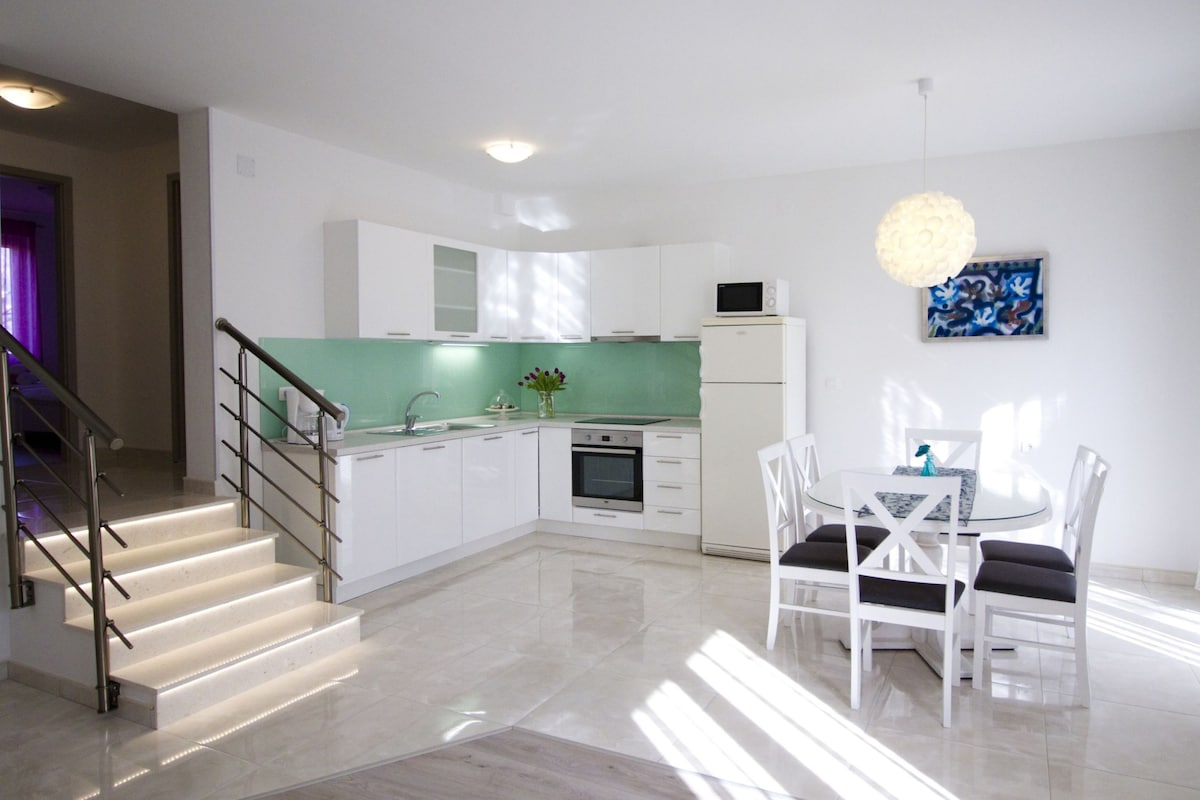 Property Image 1 - Holiday apartment with garden and BBQ