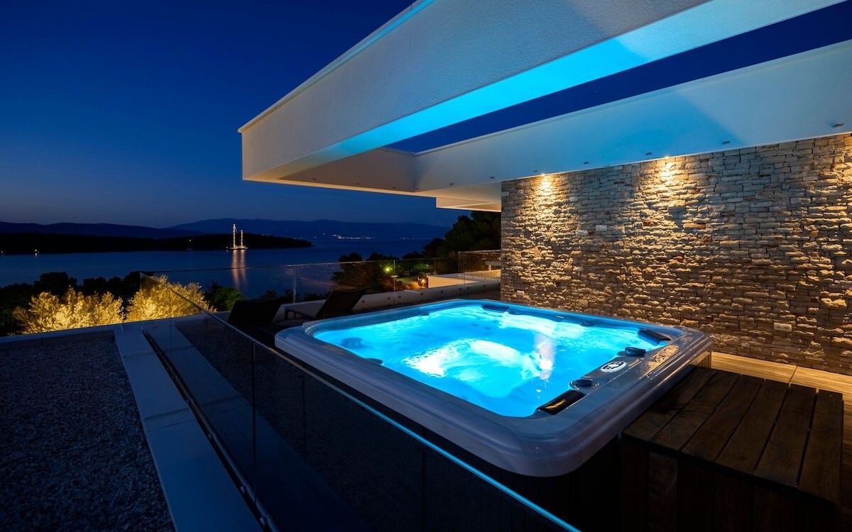 Property Image 2 - Magnificent Luxury five-star Villa on Hvar Island