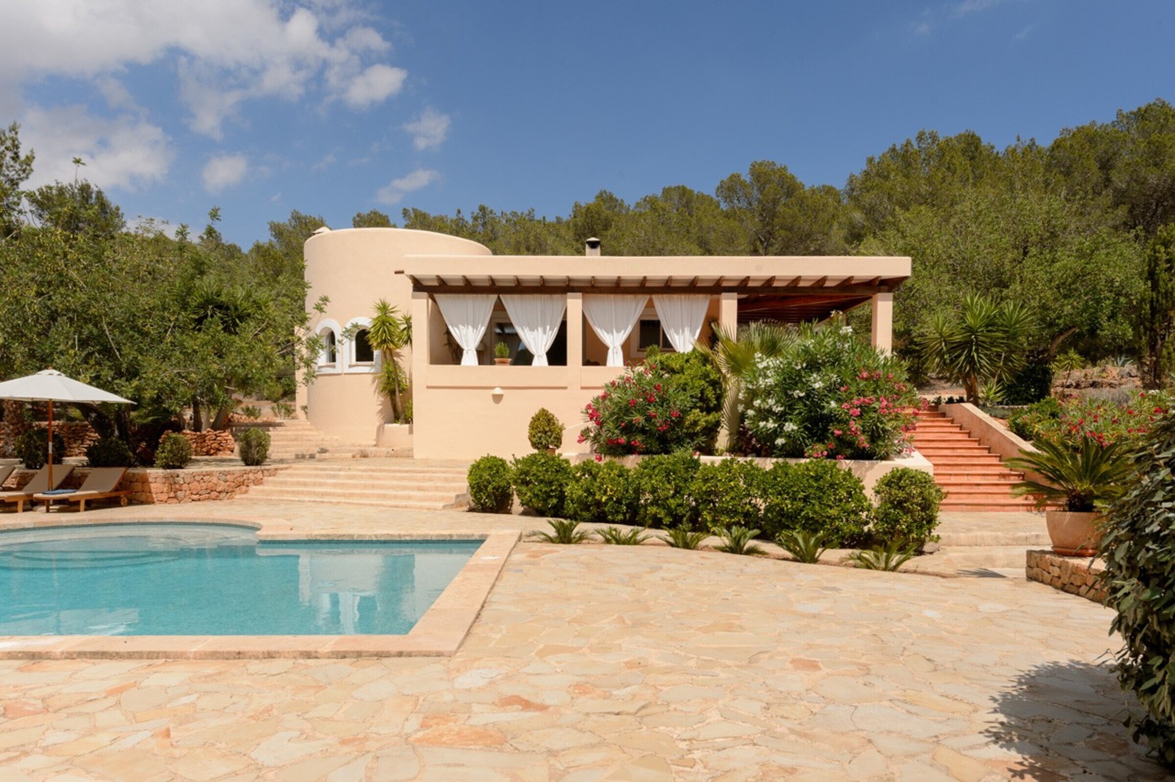 Property Image 1 - Villa Carroca