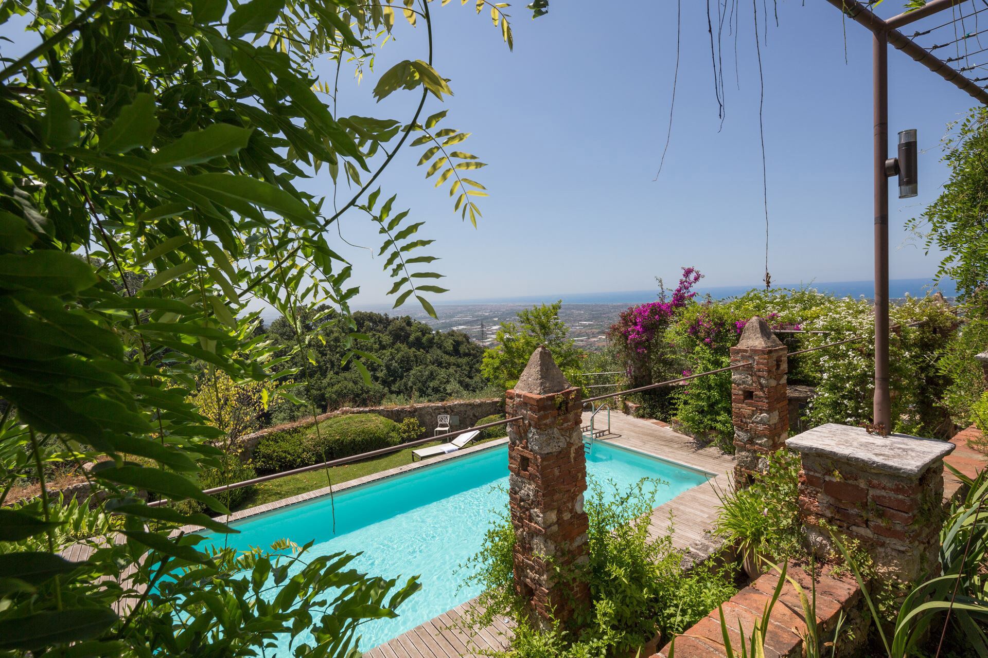 Property Image 2 - Prestigious Villa with Panoramic Valley View