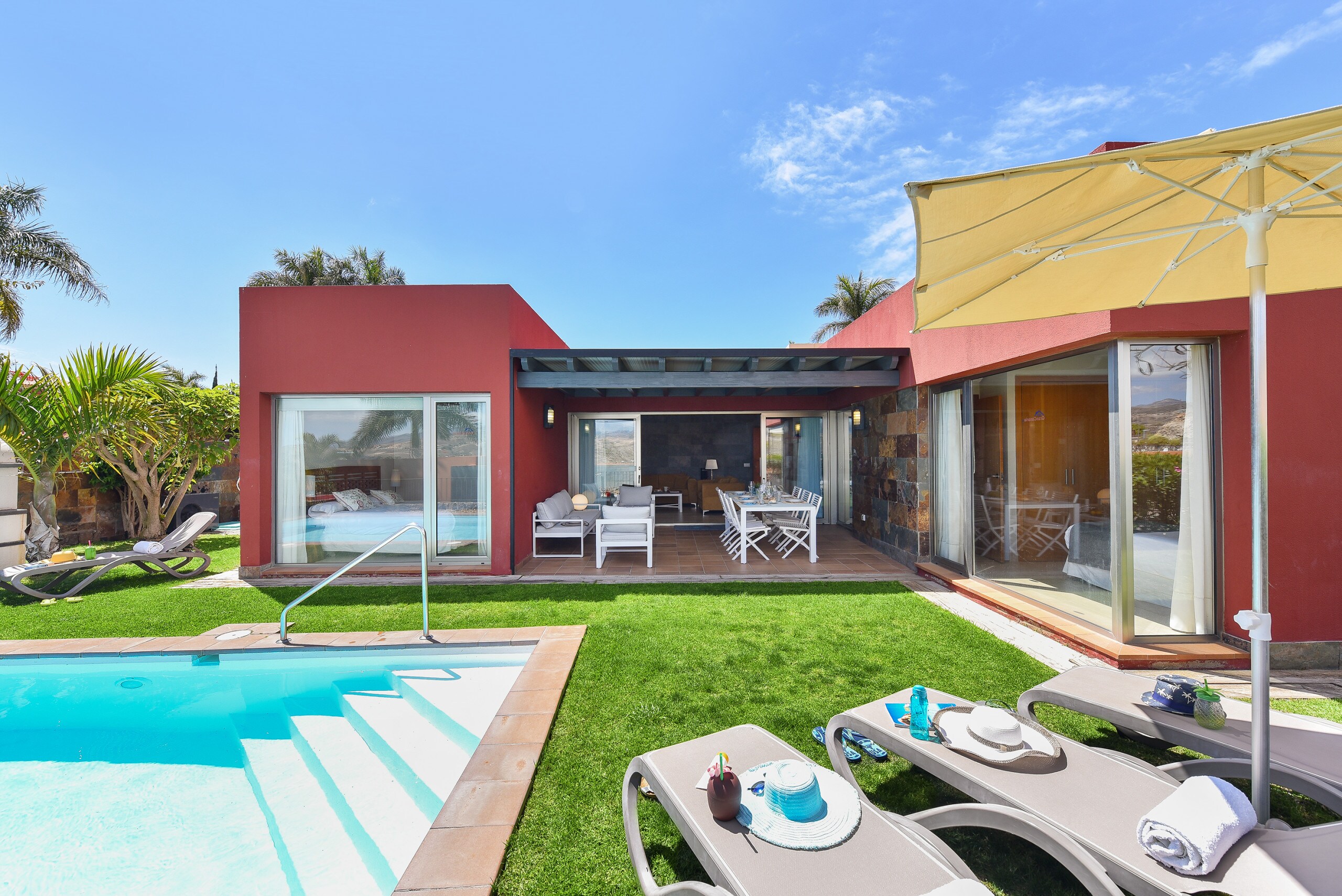 Property Image 1 - Villa Rojo