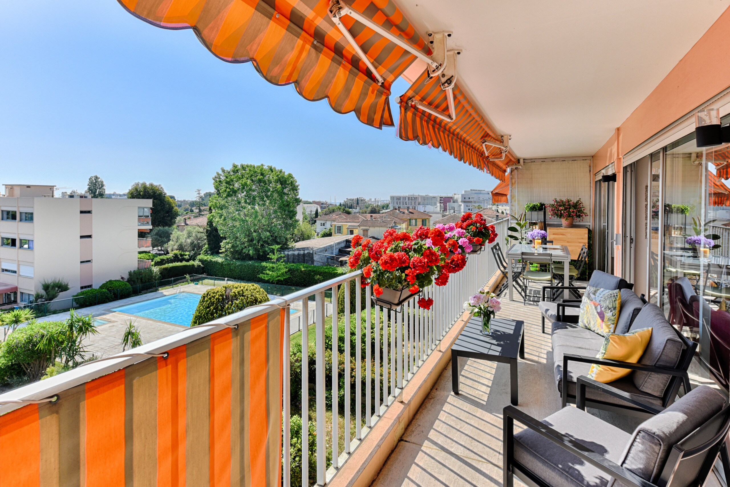 Property Image 1 - brilliant 2 bedroom apartment  in Antibes near the beach