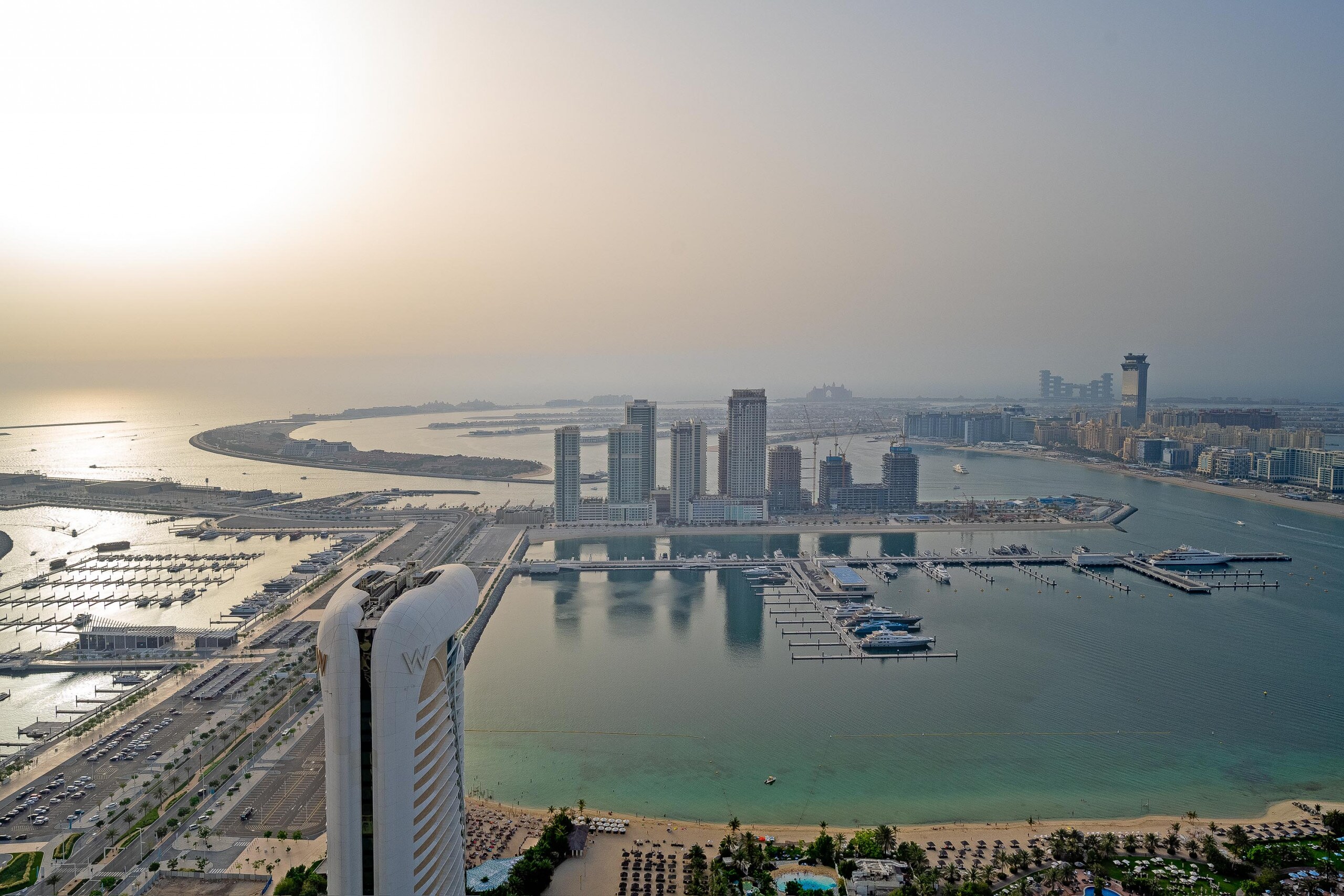 Property Image 1 - Scenic 1BR at Ocean Heights Dubai Marina