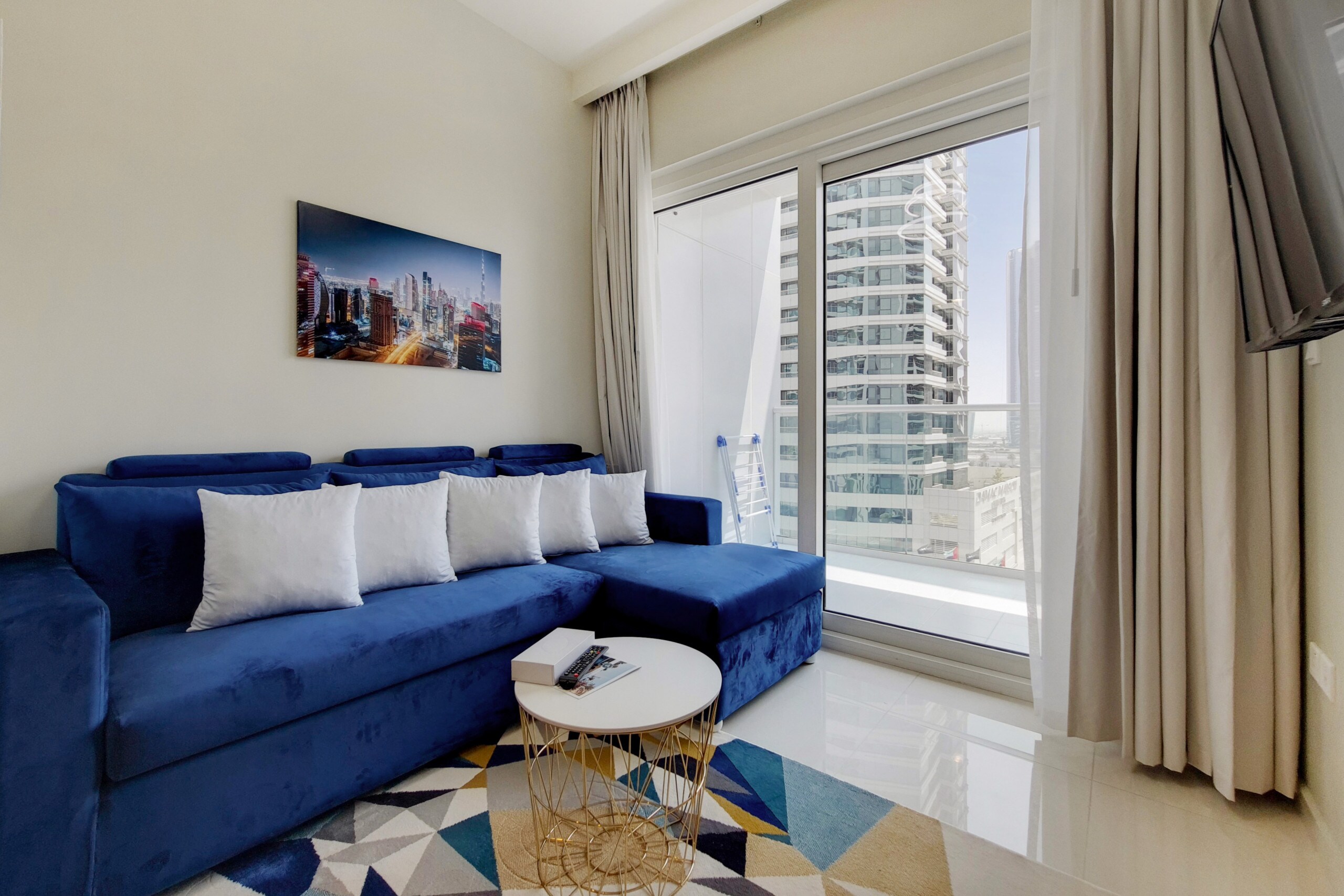 Property Image 1 - Luxury at its finest 1BR Al Habtoor Tower Business Bay