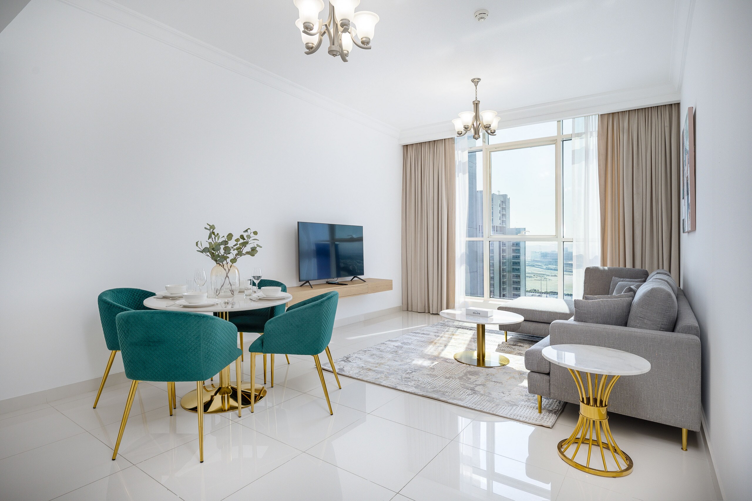 Property Image 2 - Remarkable 2BR at Majestic Tower Business Bay