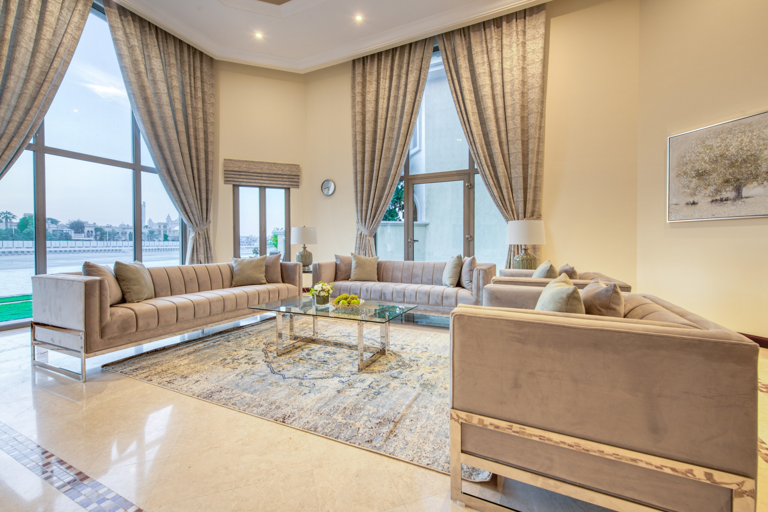 Property Image 2 - Gorgeous 5BR Villa with Private Pool on Palm Jumeirah