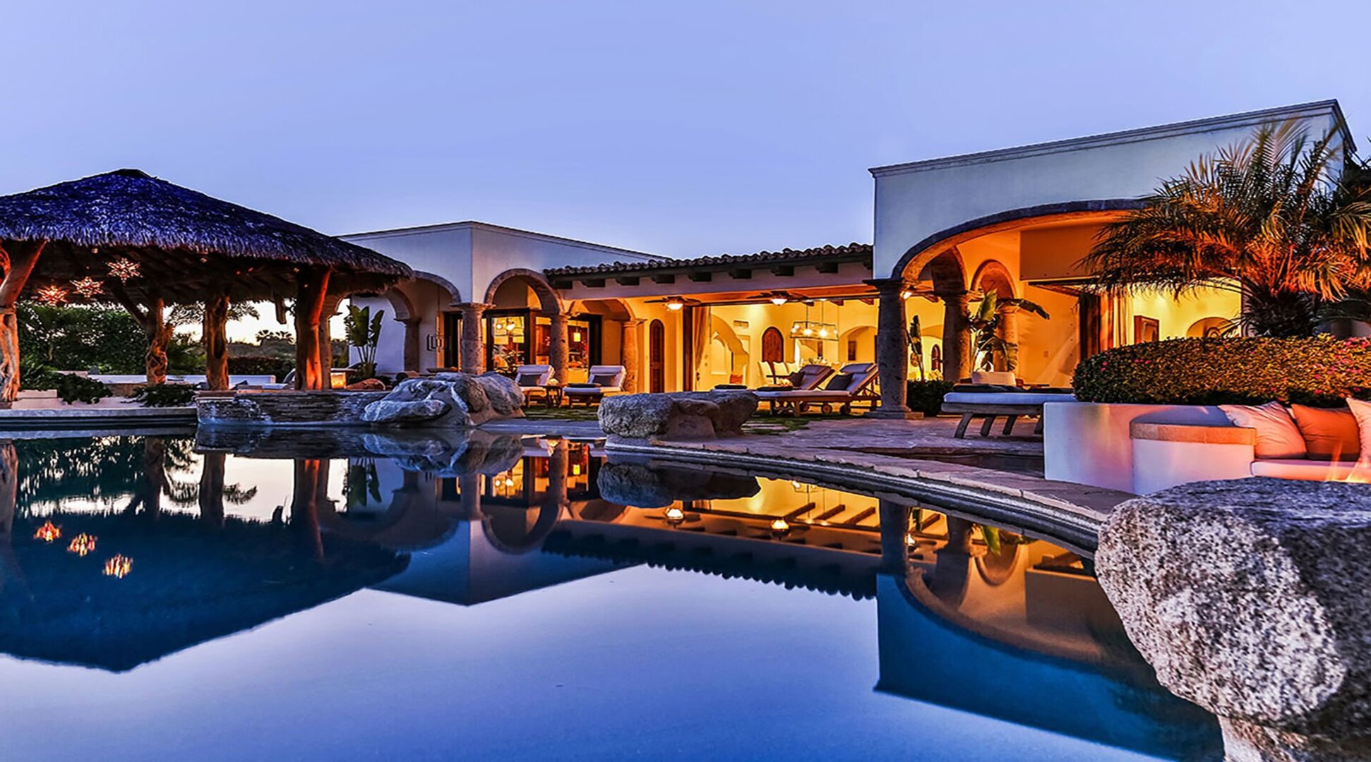 Property Image 2 - Exclusive Holiday Villa with Private Pool and Beachfront Location, Cabo San Lucas Villa 1018