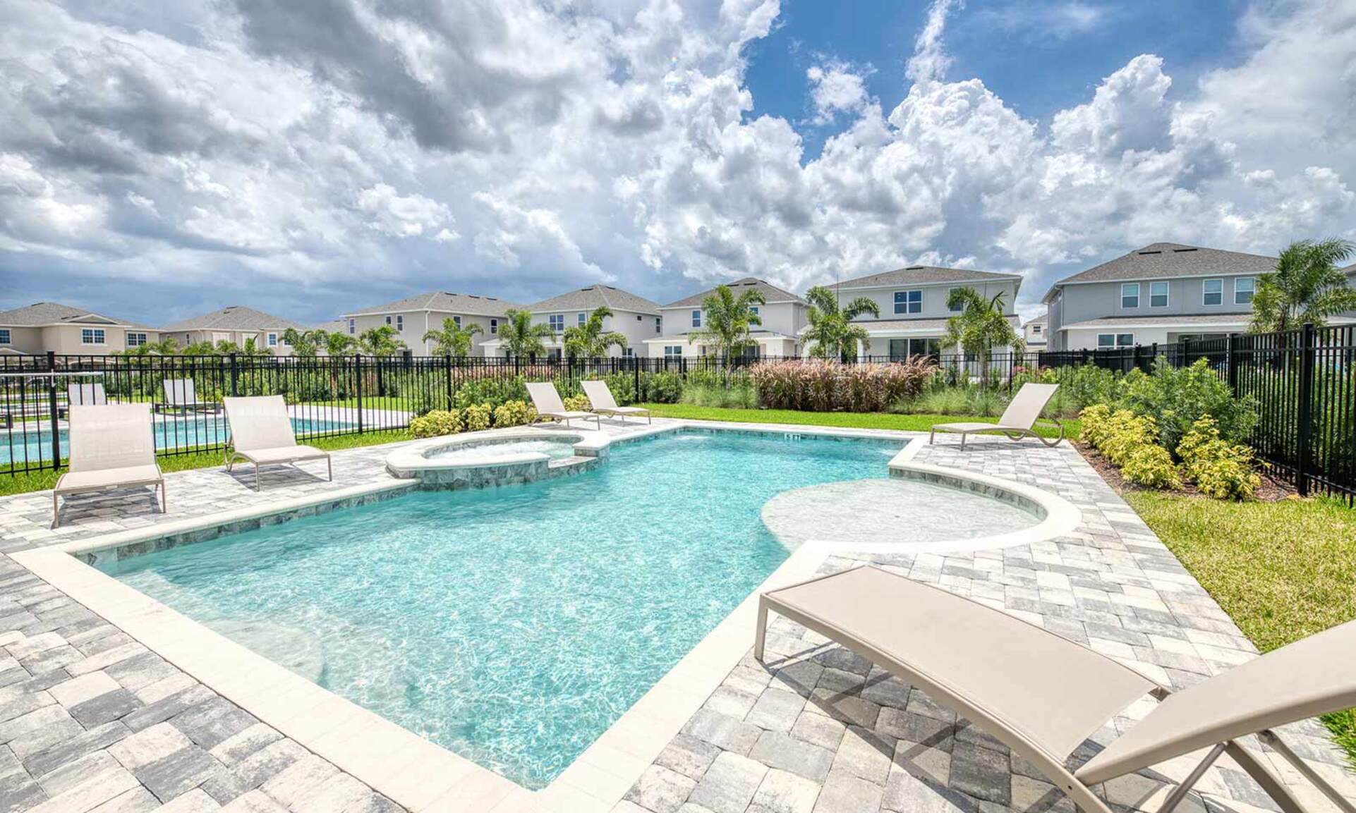 Property Image 2 - Beautiful Villa with Private Pool on the Prestigious Encore Resort at Reunion, Orlando Villa 4508