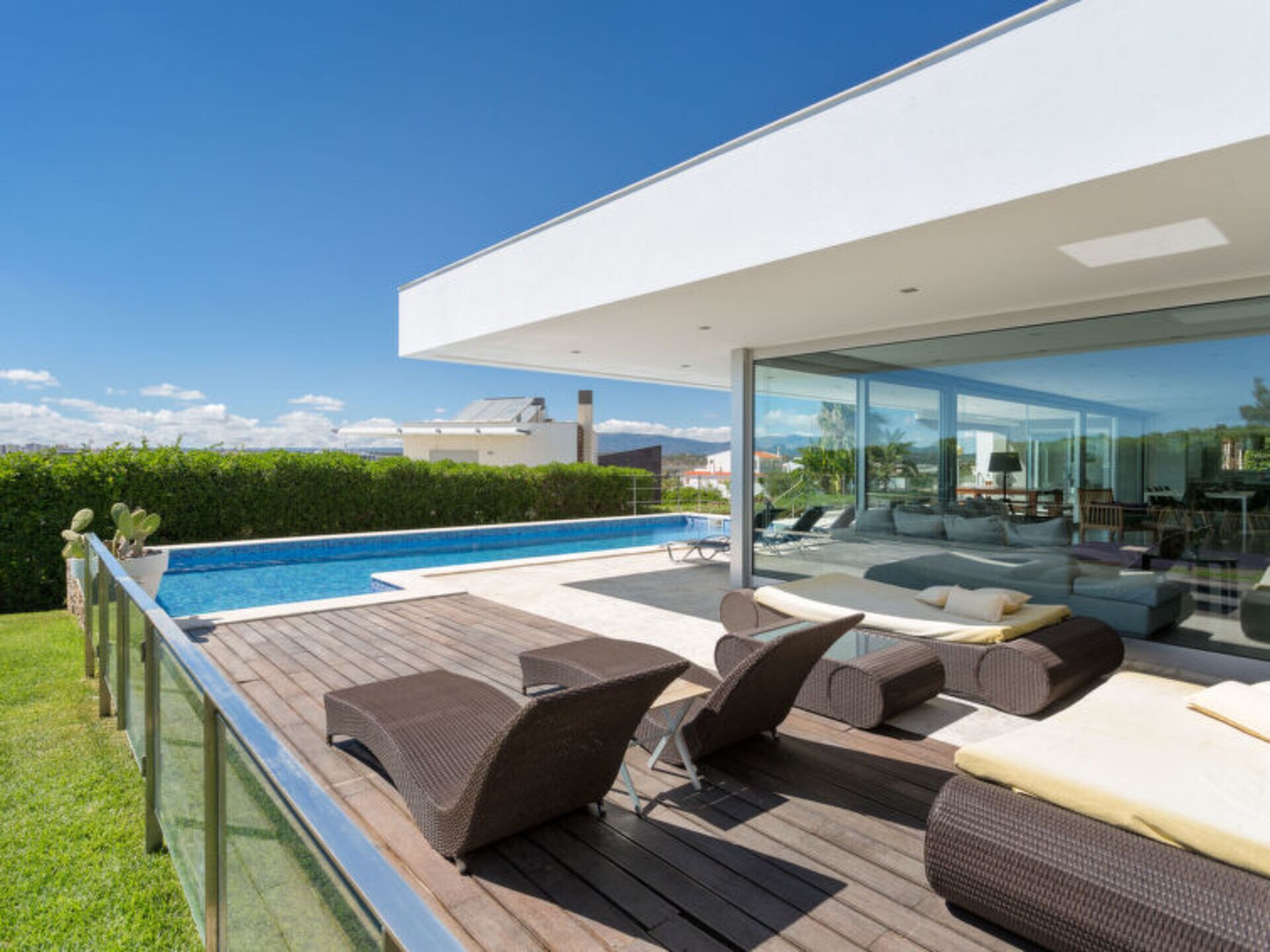 Property Image 2 - The Ultimate Villa with Stunning Views, Faro Villa 1059