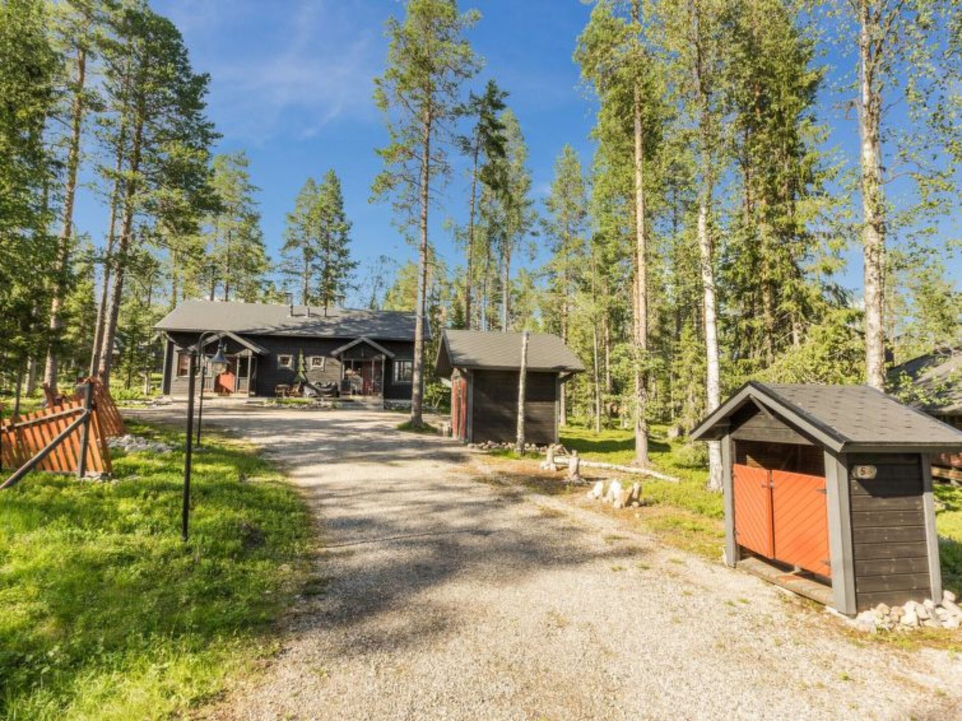 Property Image 2 - Rent Your Own Luxury Villa with 2 Bedrooms, Lapland Villa 1069