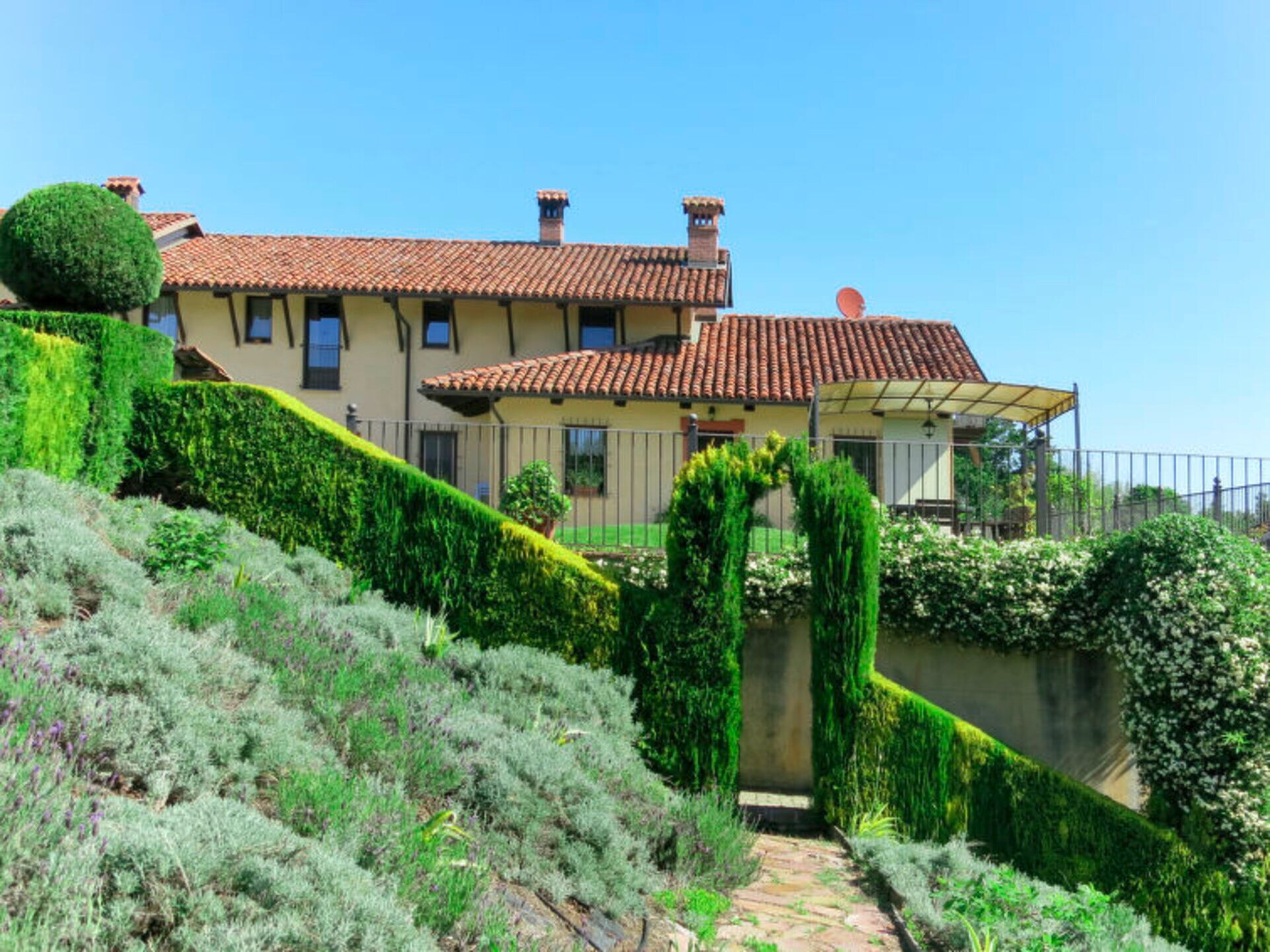 Property Image 2 - The Ultimate Villa in an Ideal Location, Piemonte Villa 1015