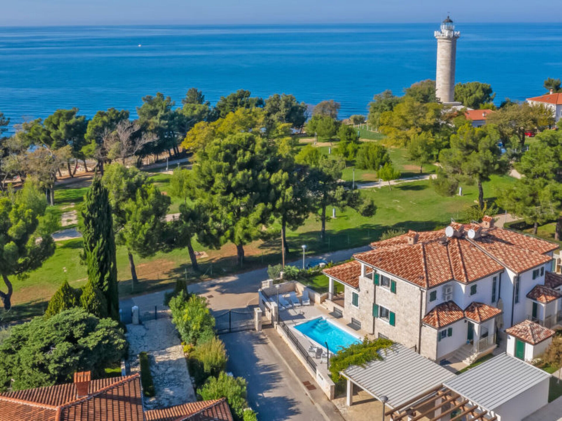 Property Image 2 - The Ultimate Villa with Stunning Views, Istarska županija Villa 1156