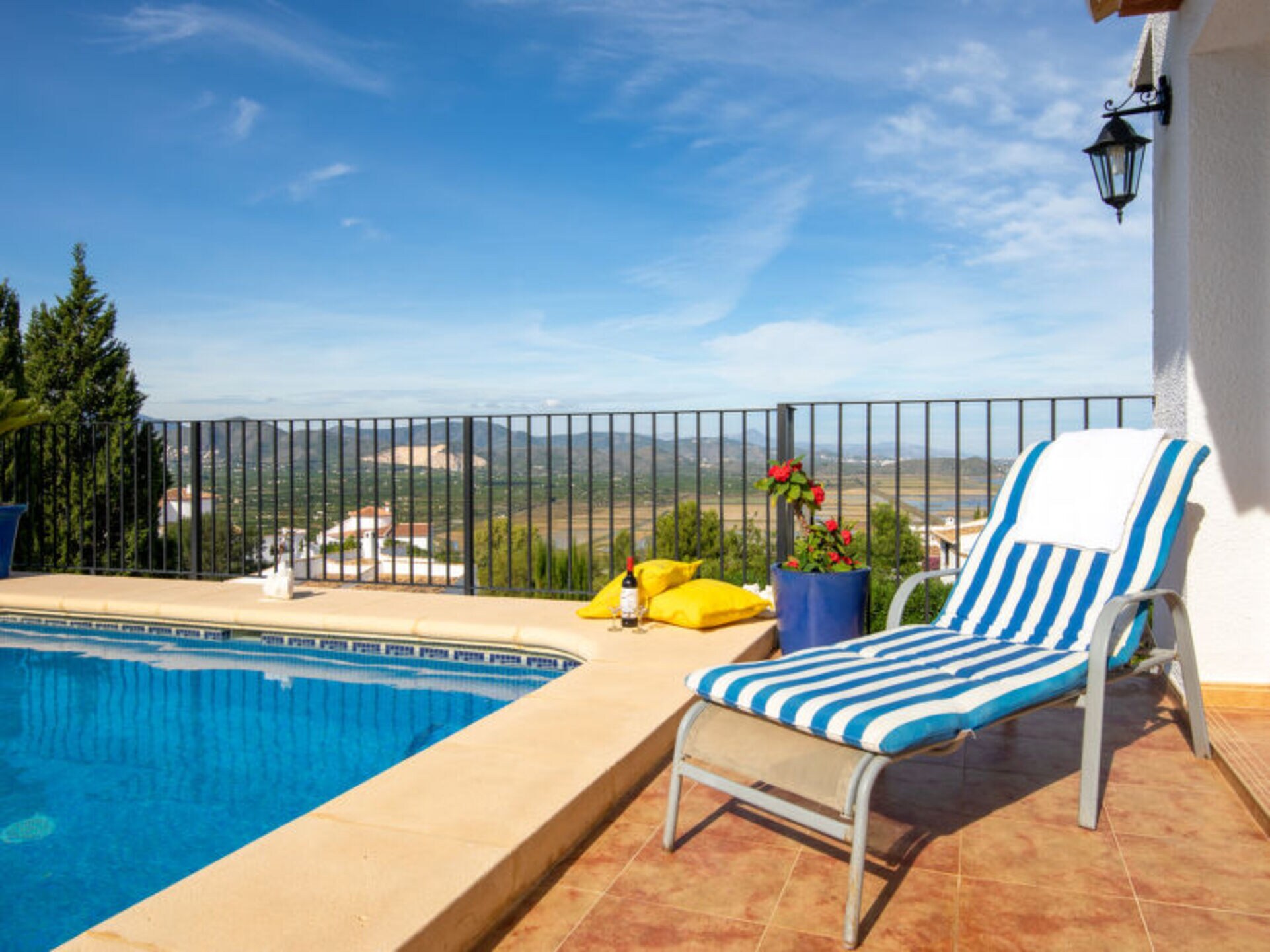 Property Image 2 - Rent Your Own Luxury Villa with 4 Bedrooms, Costa Blanca Villa 1175